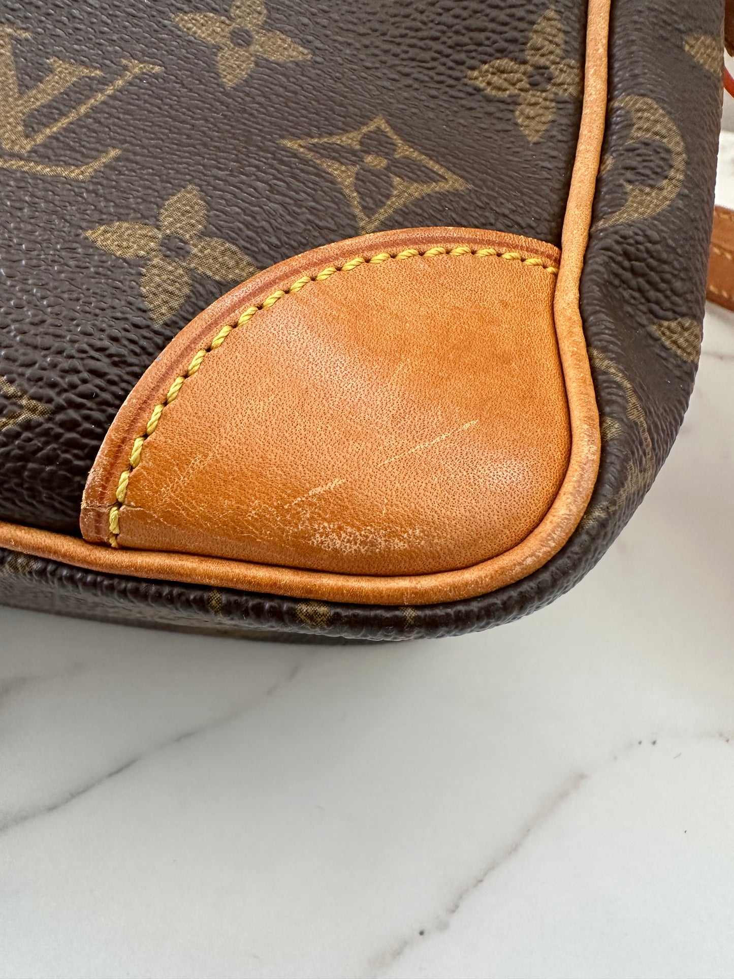 Louis Vuitton Trocadero 30