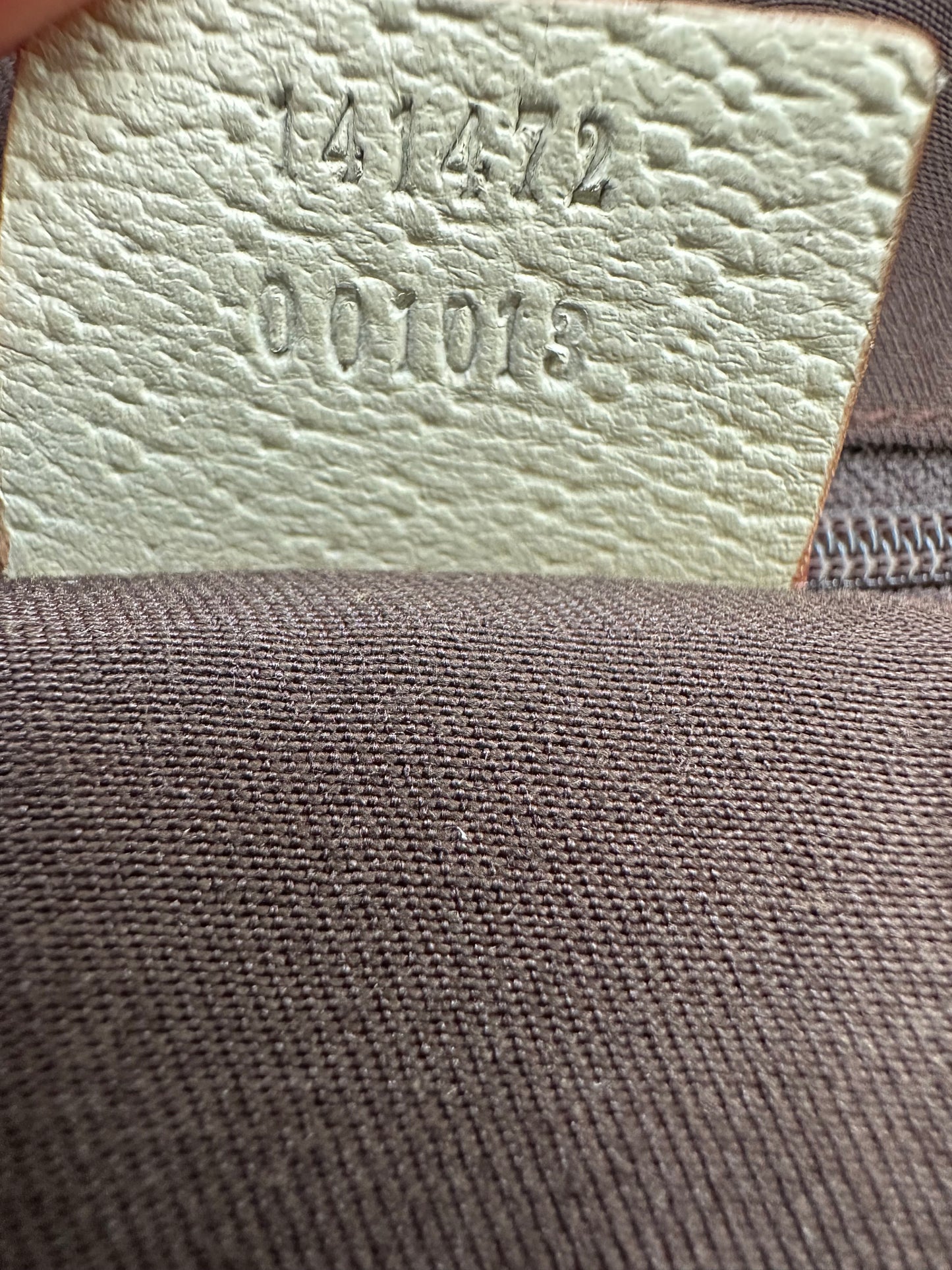 Gucci Abbey GG