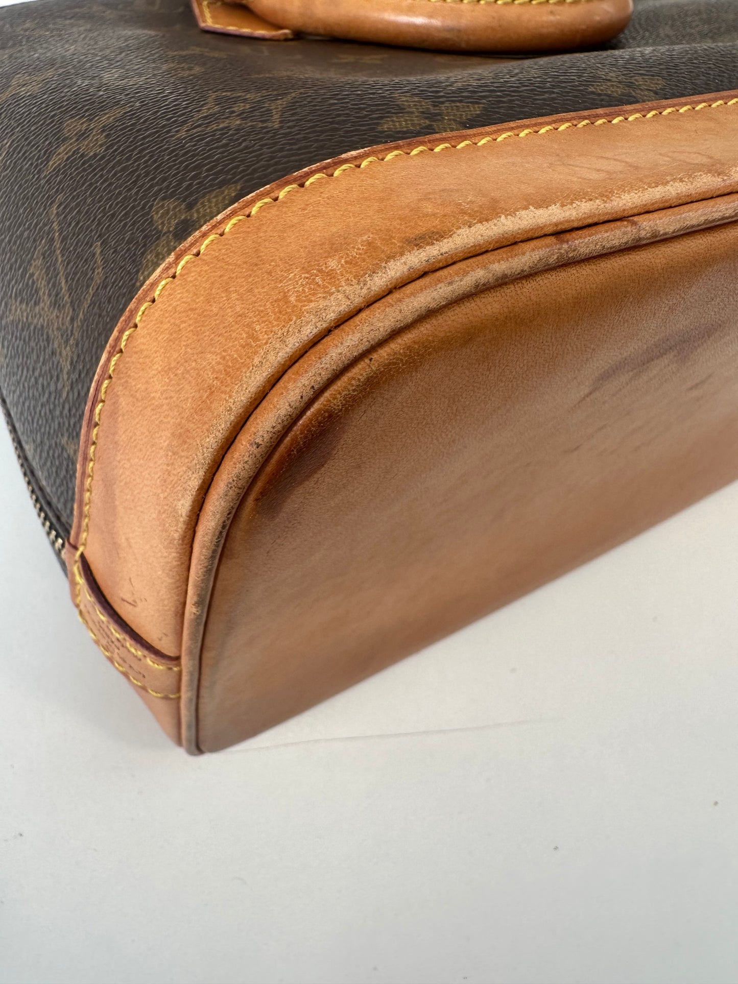 Louis Vuitton Alma