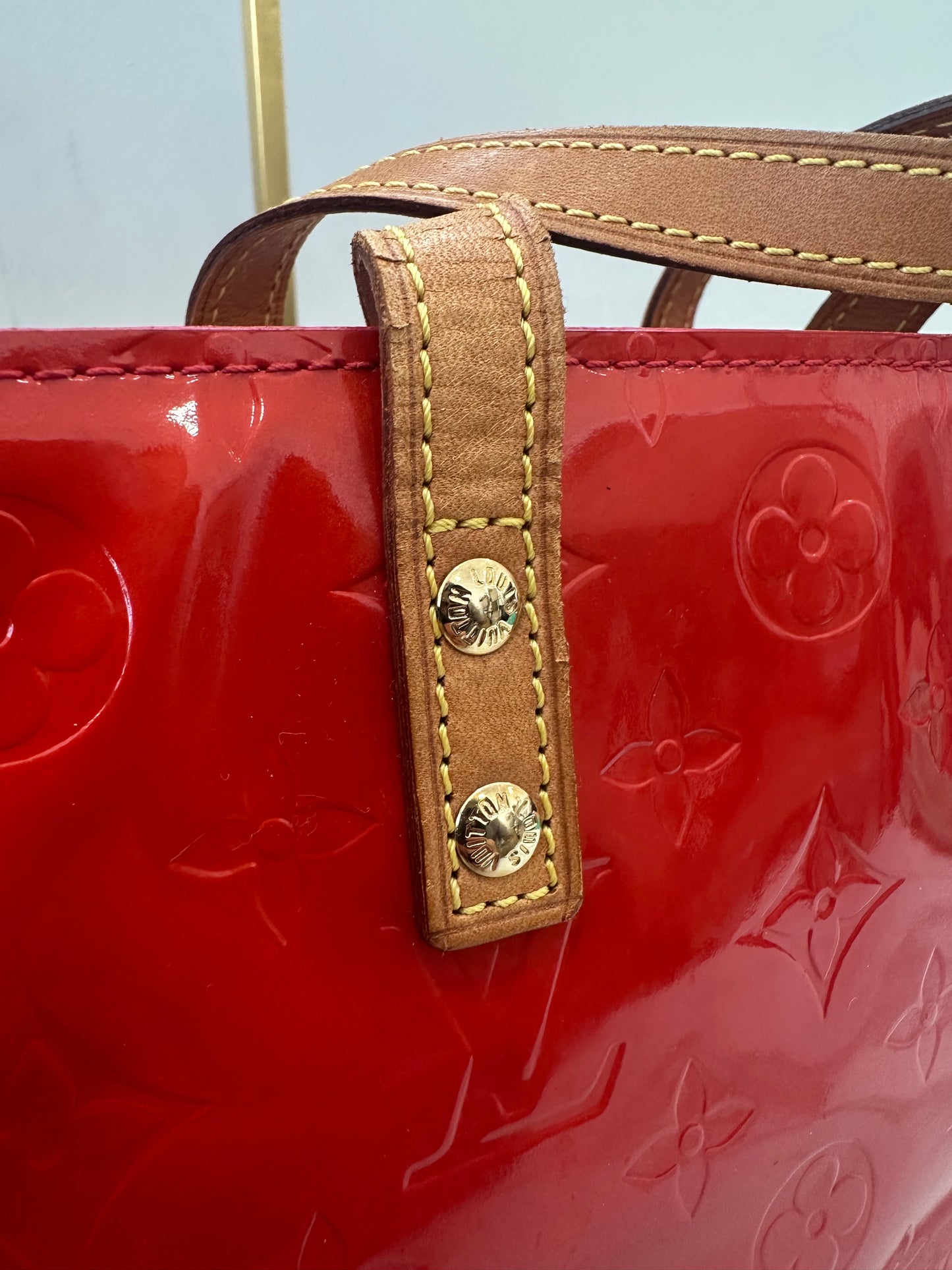 Louis Vuitton Reade PM Vernis Red