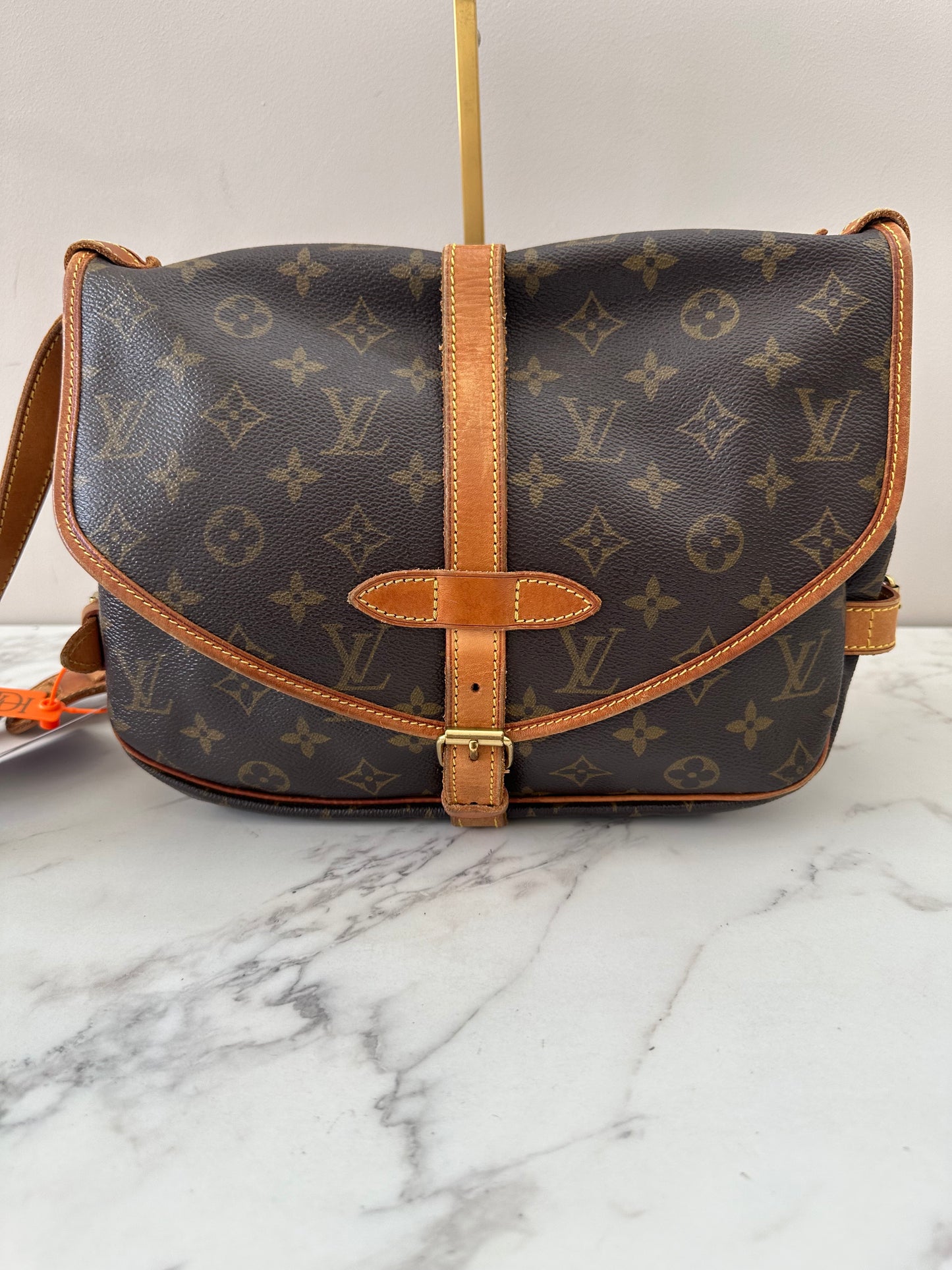 Louis Vuitton Saumur 30