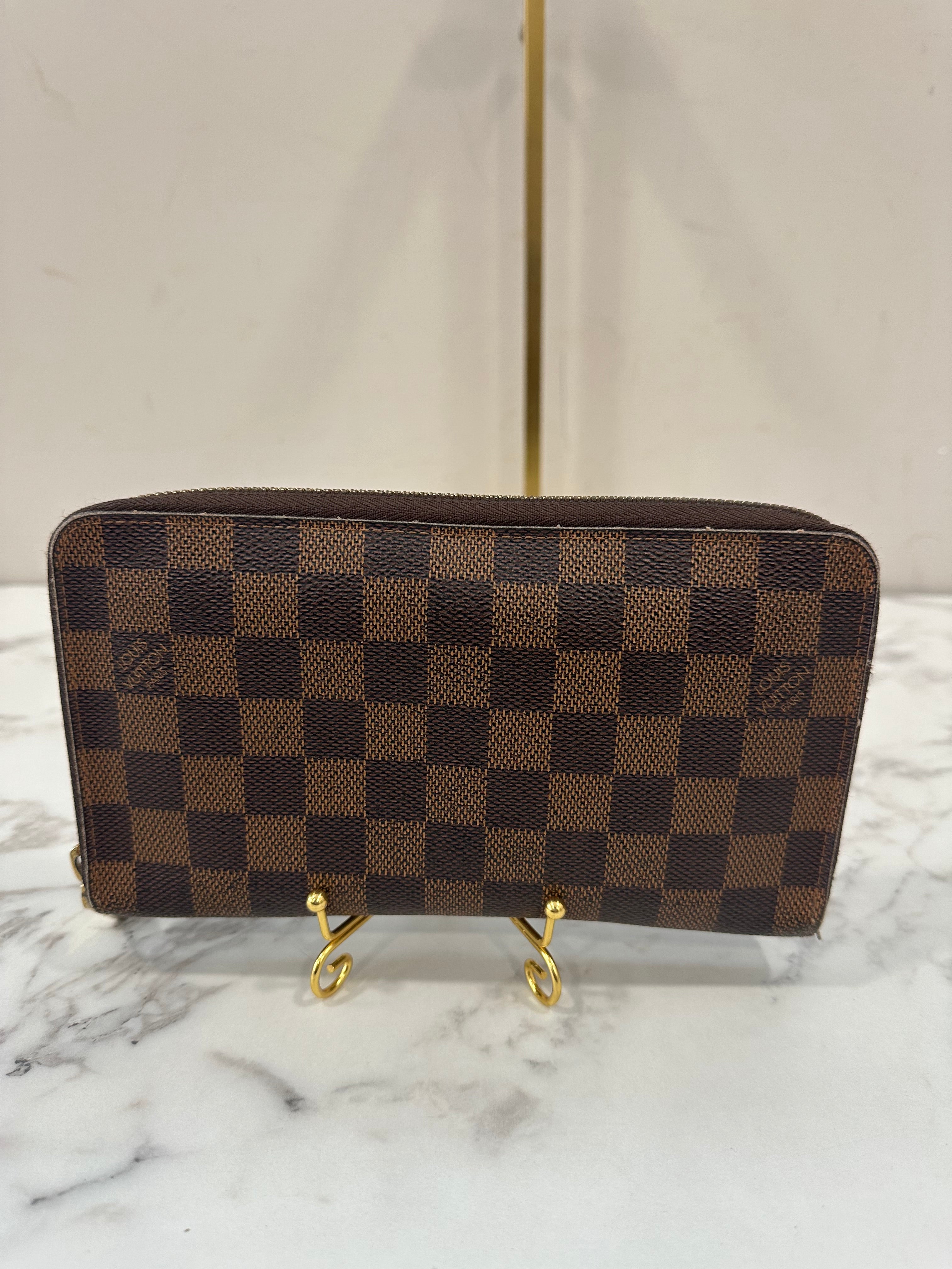 Louis Vuitton Wallet Zippy Ebene