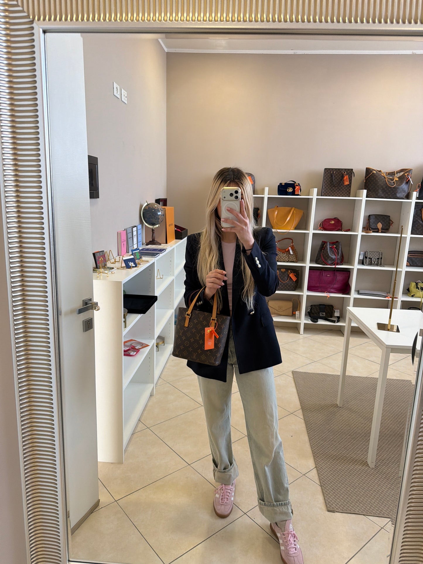 017850 - Louis Vuitton Vavin PM