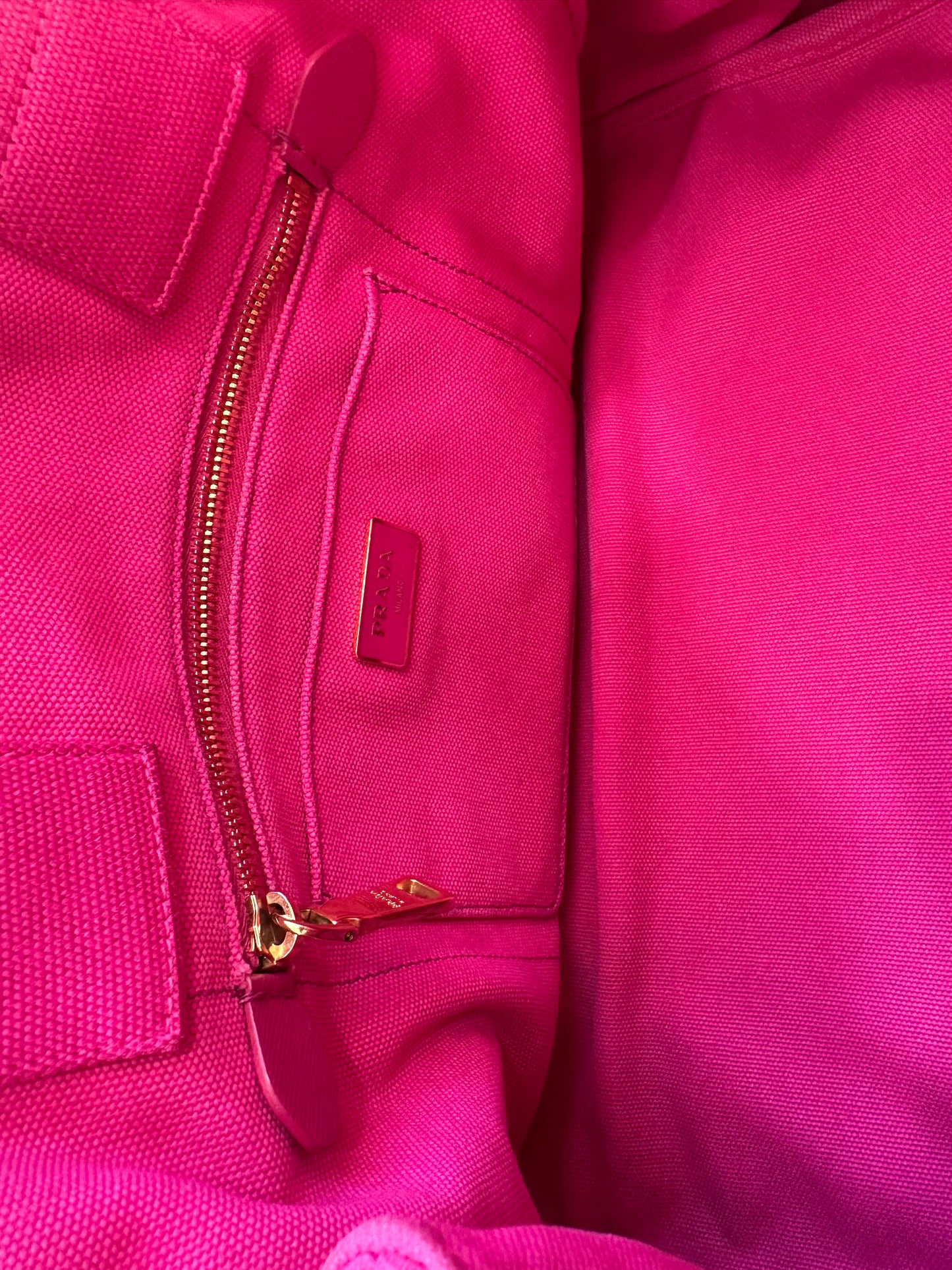 Prada Pink Denim Canapa