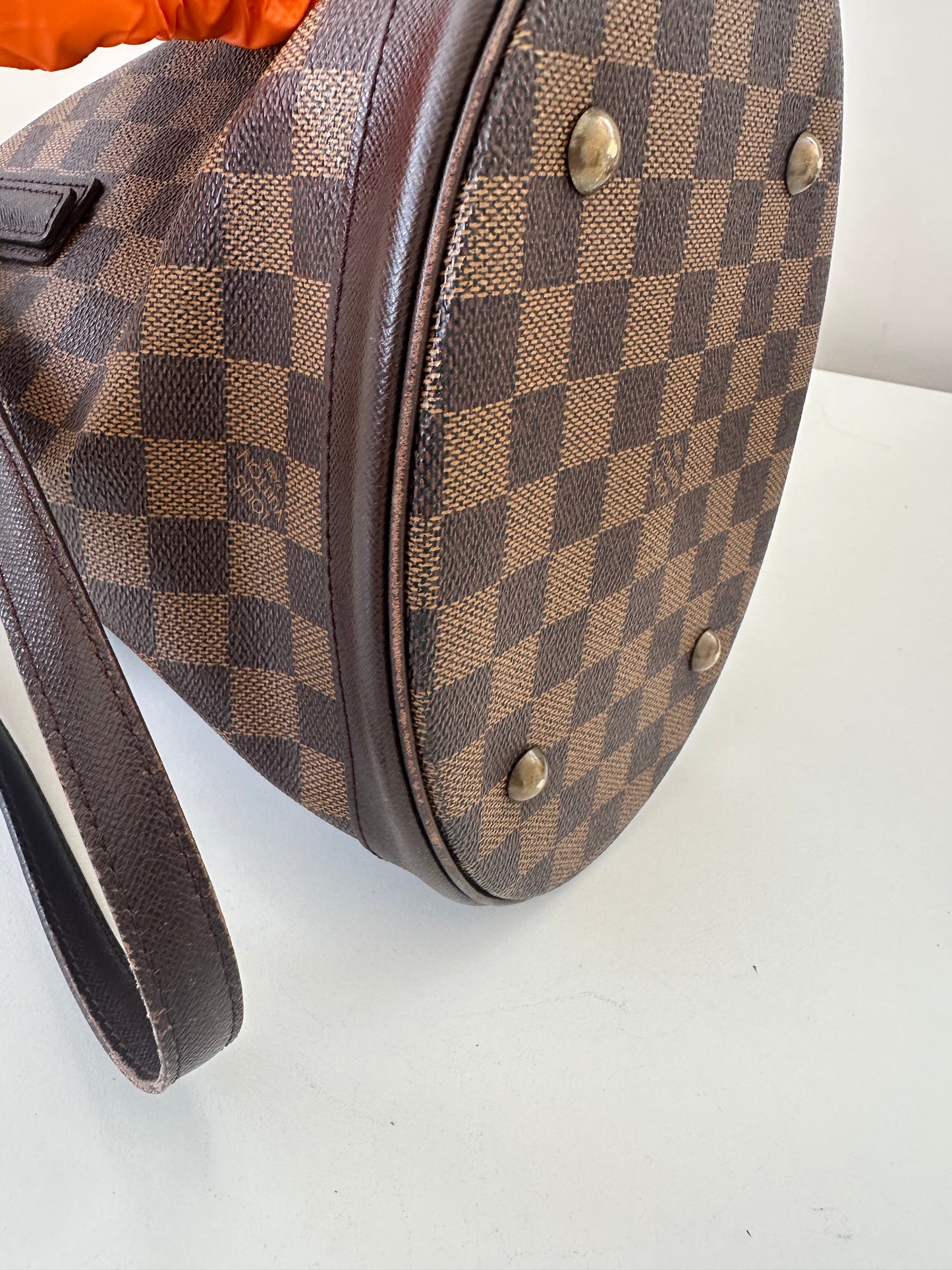 Louis Vuitton Marais
