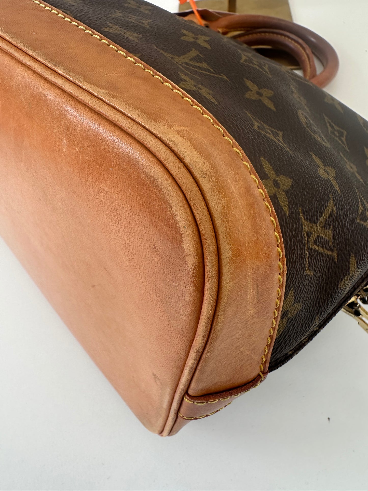 Louis Vuitton Alma