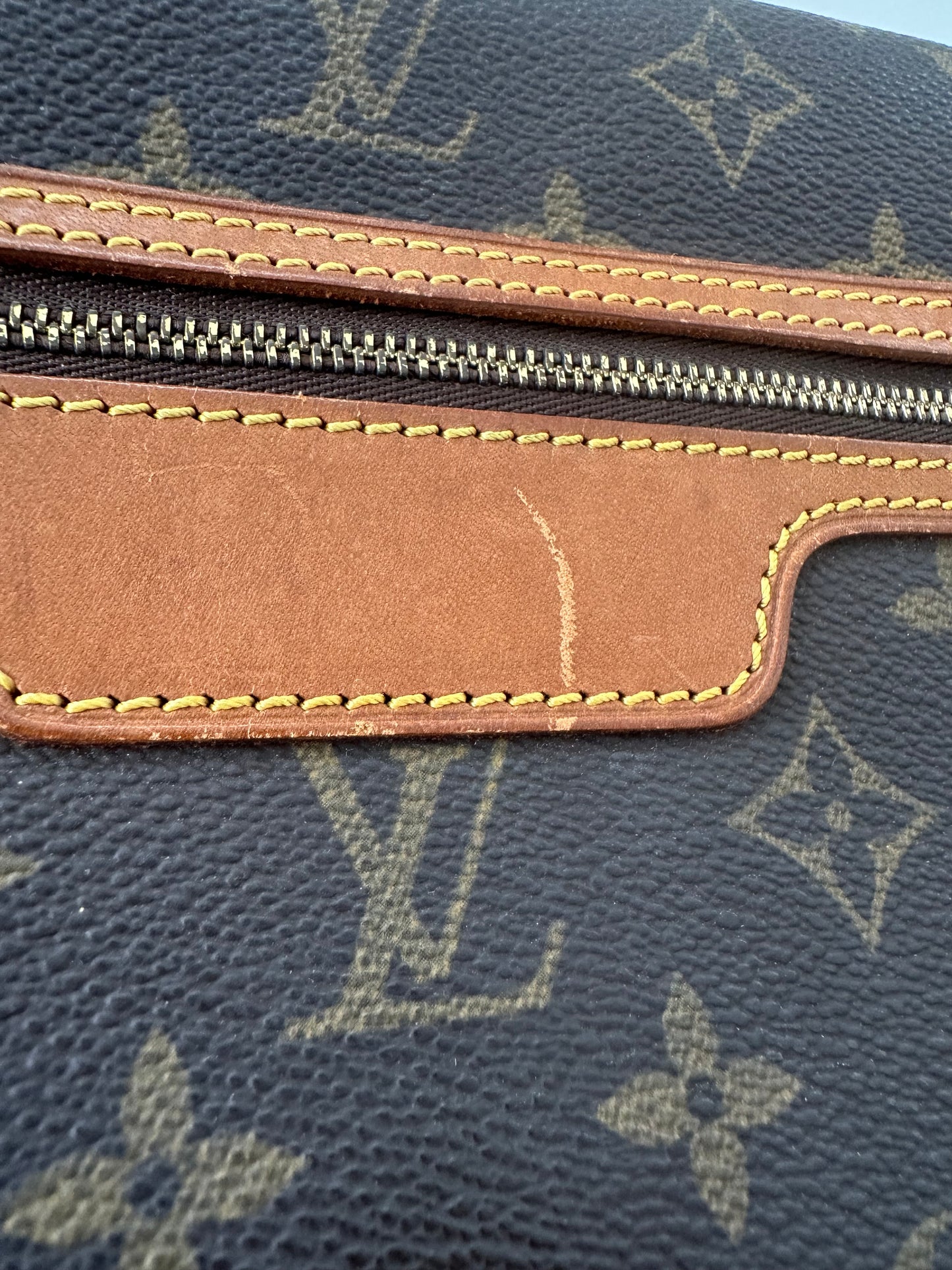 Louis Vuitton Saint German 24