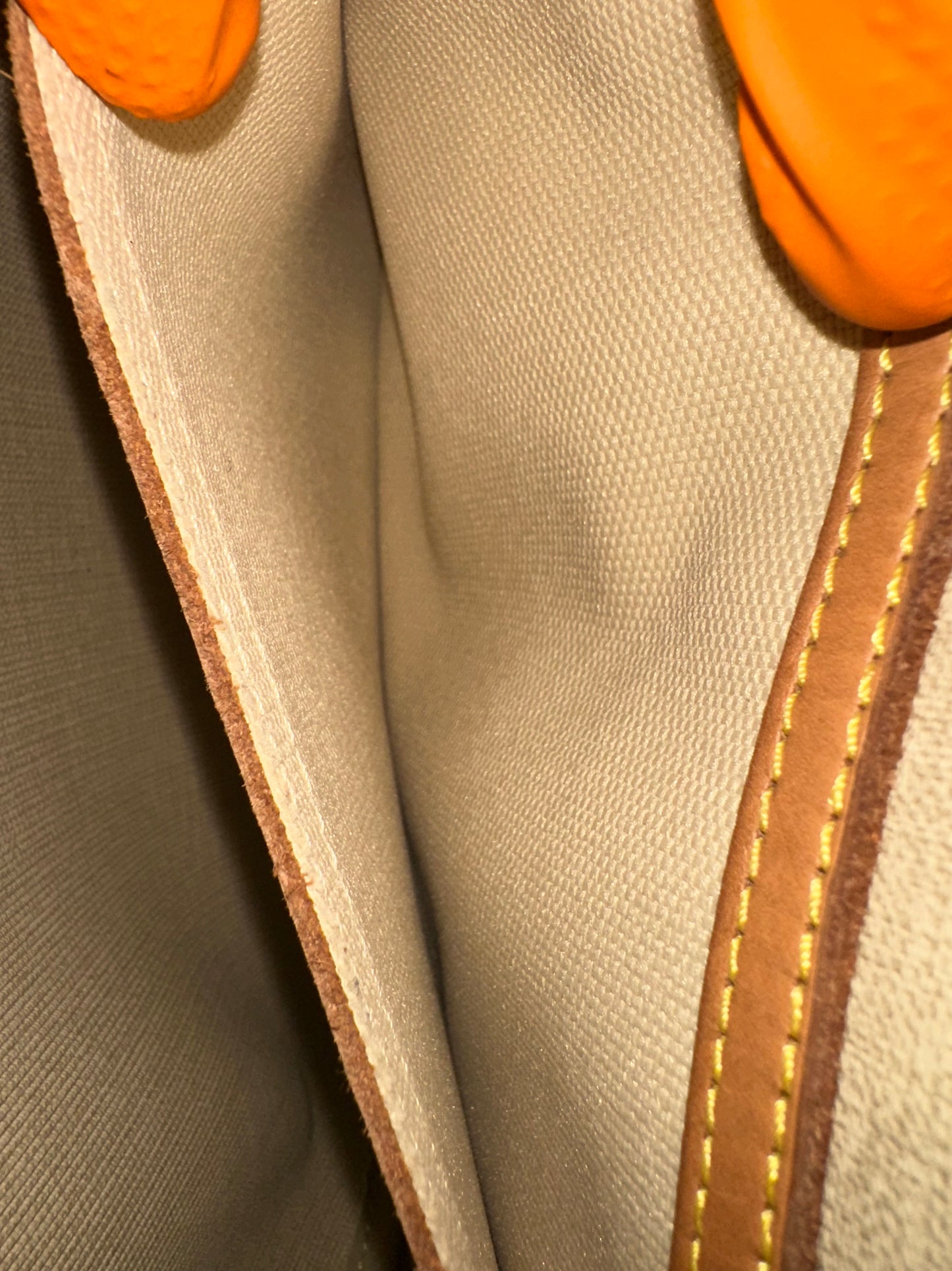 Louis Vuitton Reporter PM