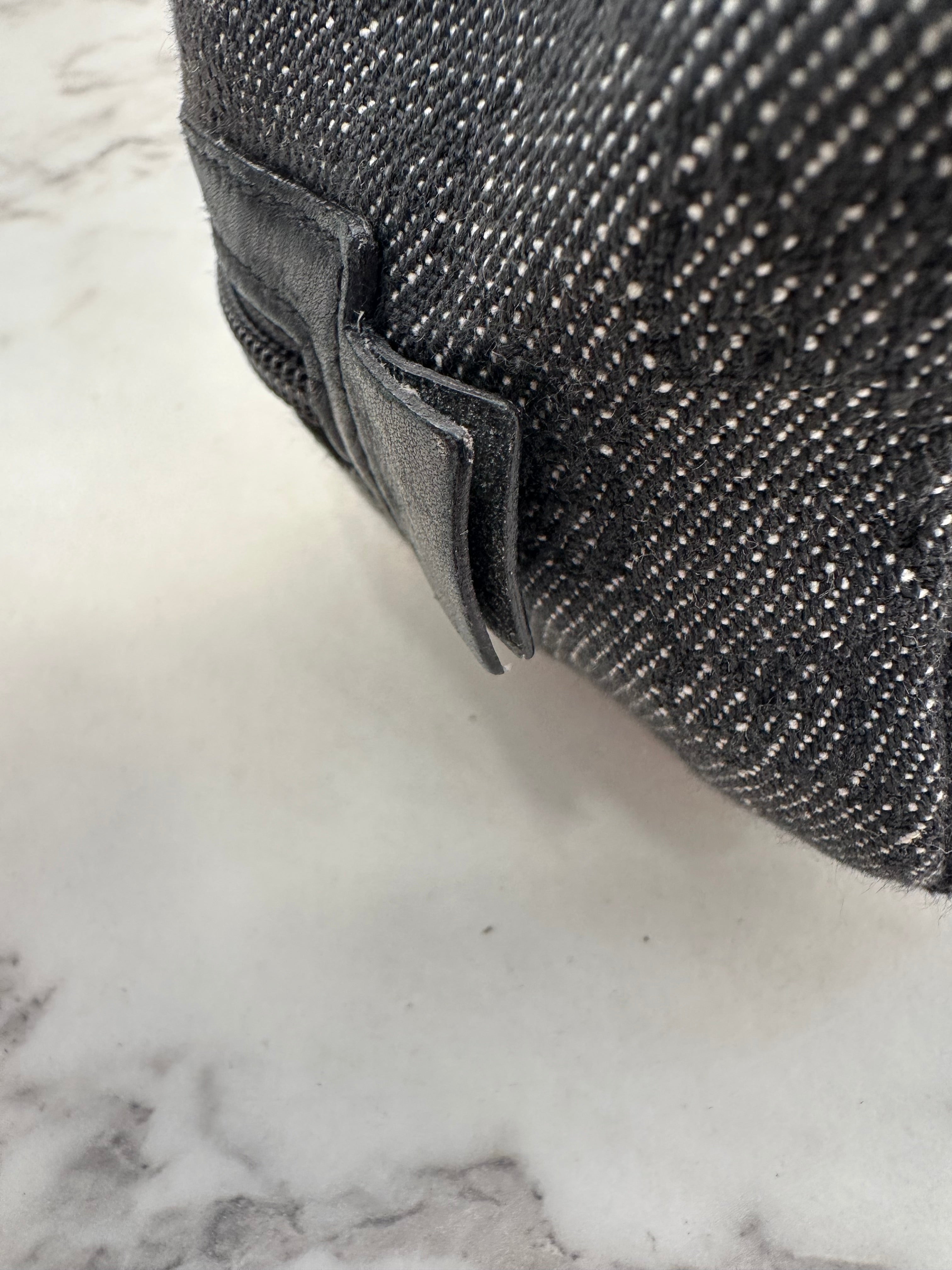 Gucci Gray Trousse