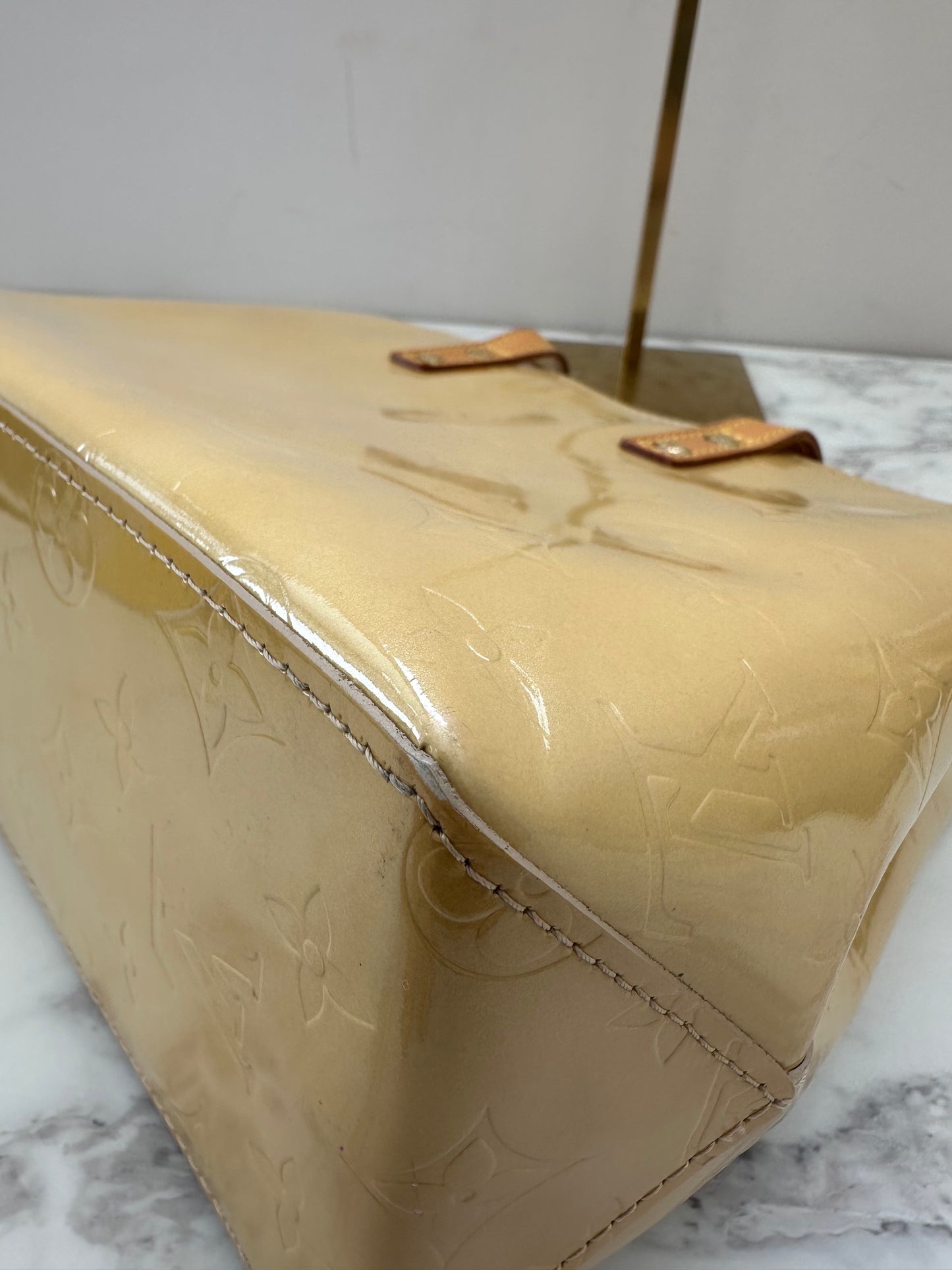 Louis Vuitton Reade PM Vernis Yellow