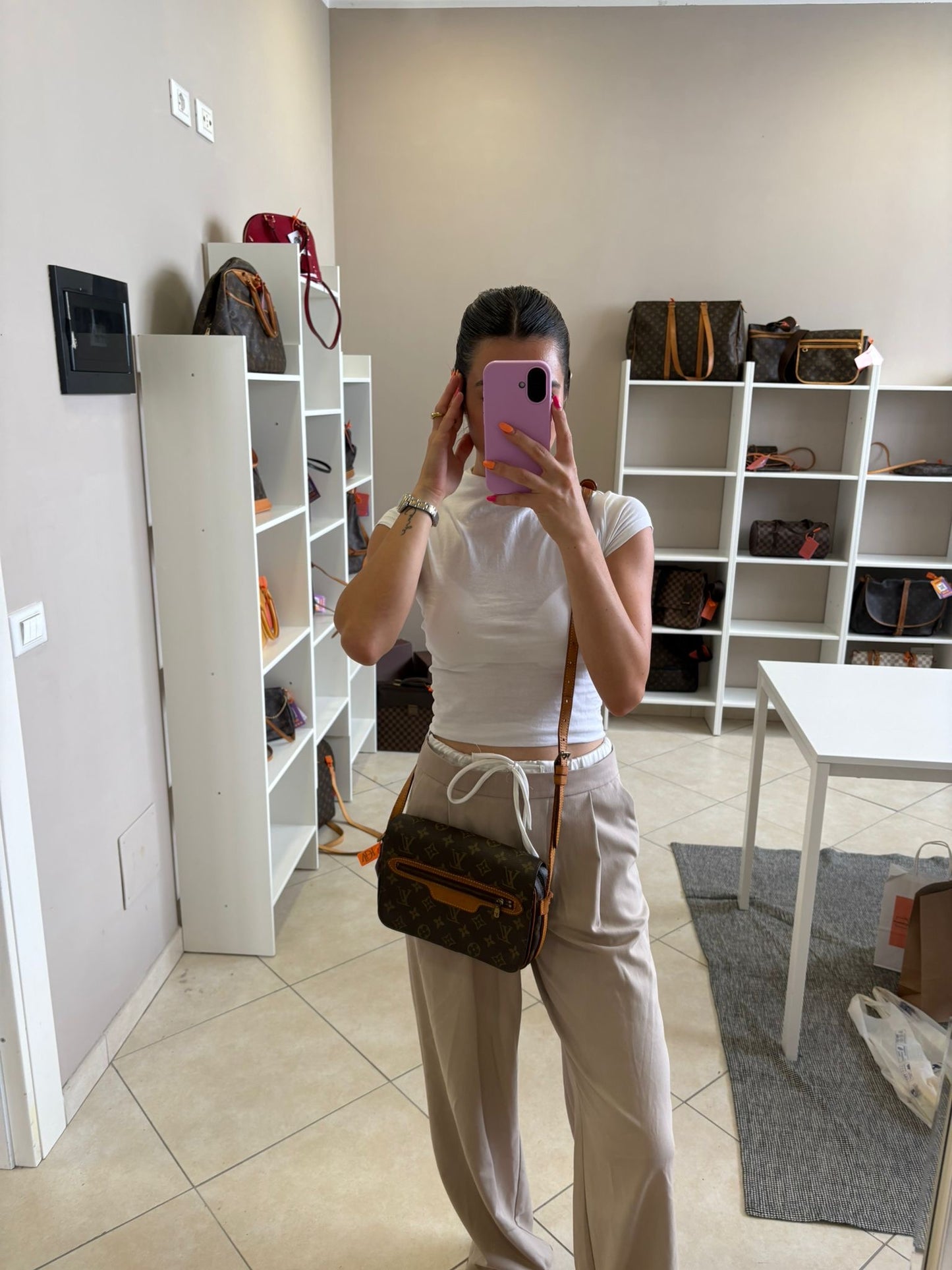 Louis Vuitton Saint German 24