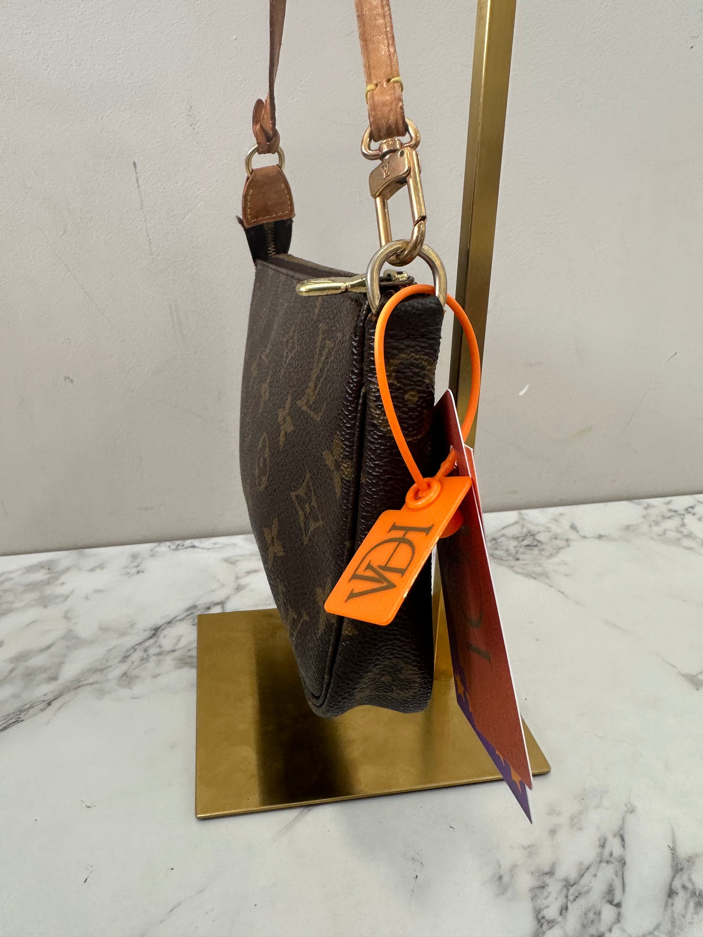 Louis Vuitton Pochette