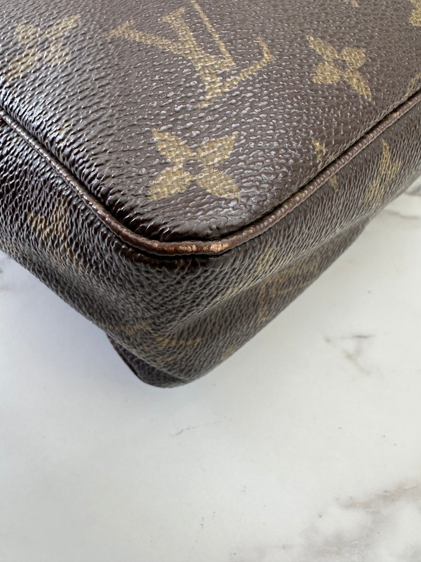 Louis Vuitton Toilette 23