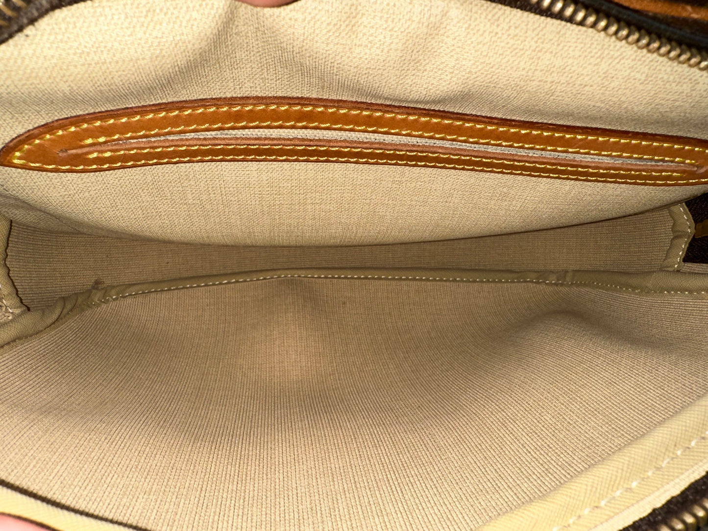 Louis Vuitton Reporter PM