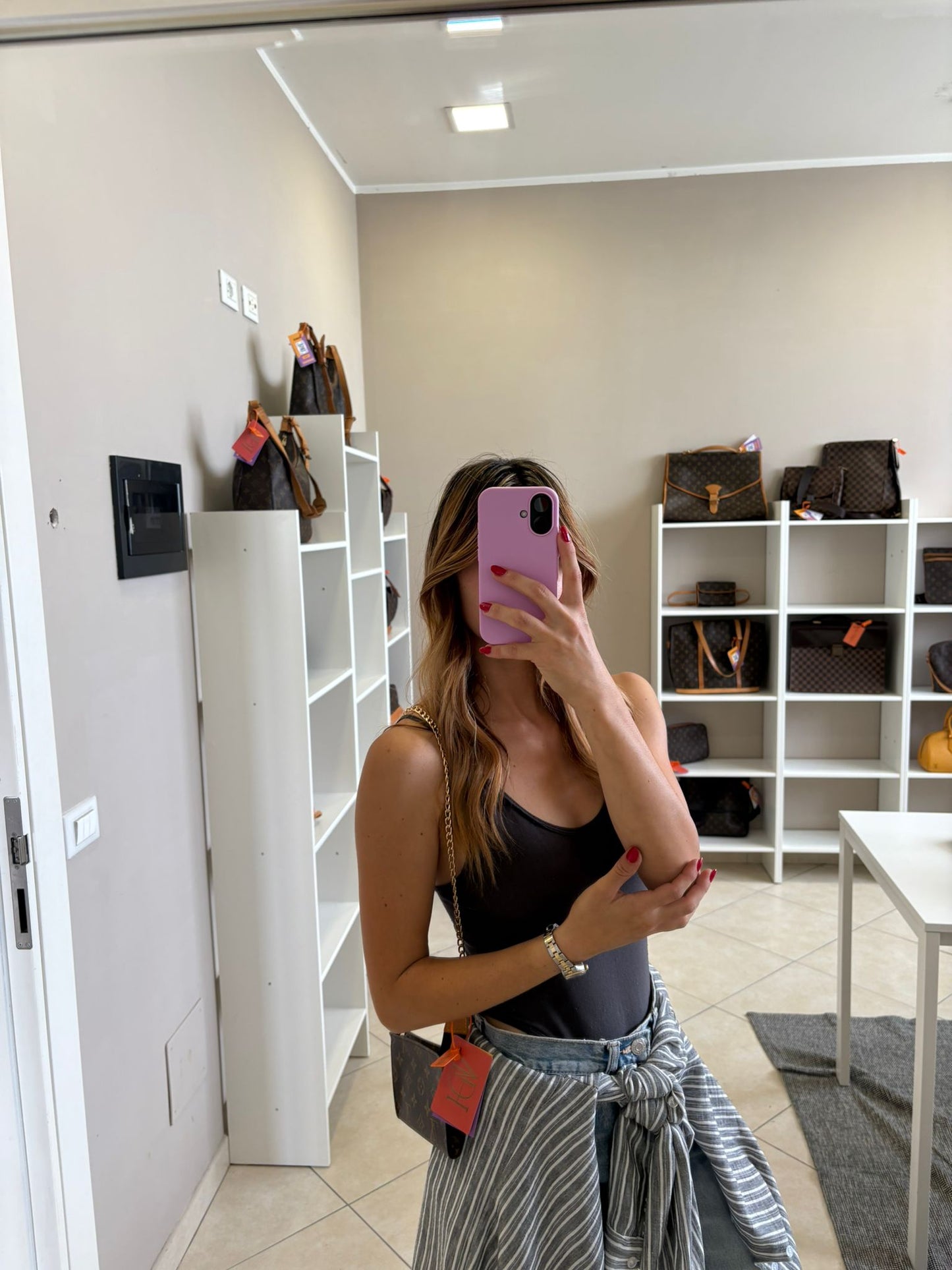 Louis Vuitton Pochette Bucket