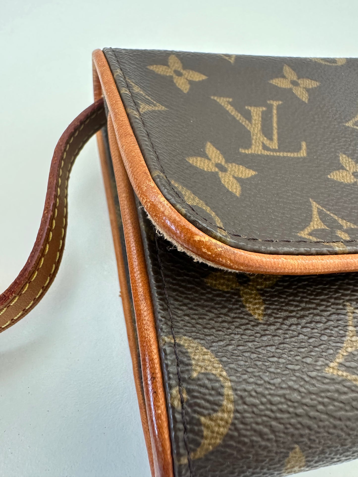 Louis Vuitton Pochette Twin GM