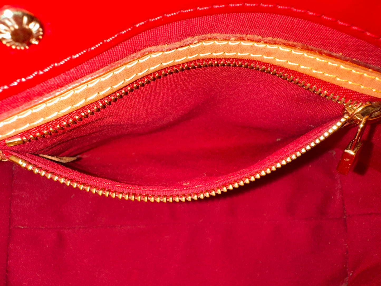Louis Vuitton Reade PM Red Vernis