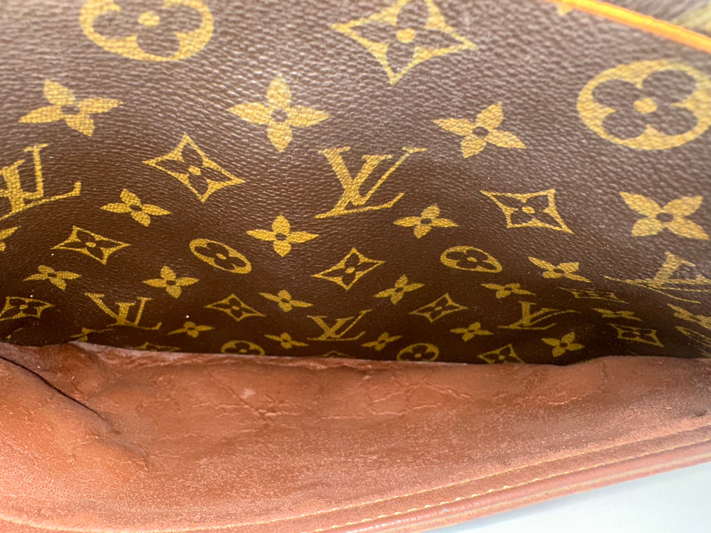 Louis Vuitton Trocadero 30
