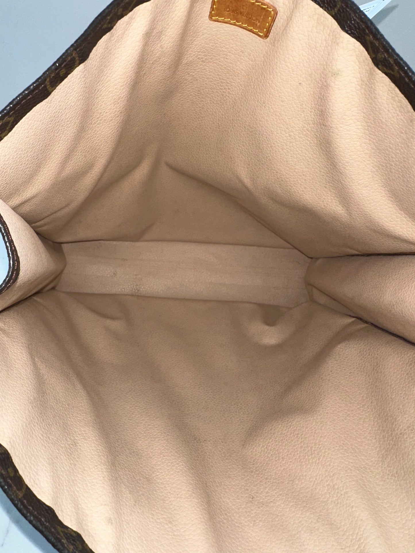 Louis Vuitton Sac Plat