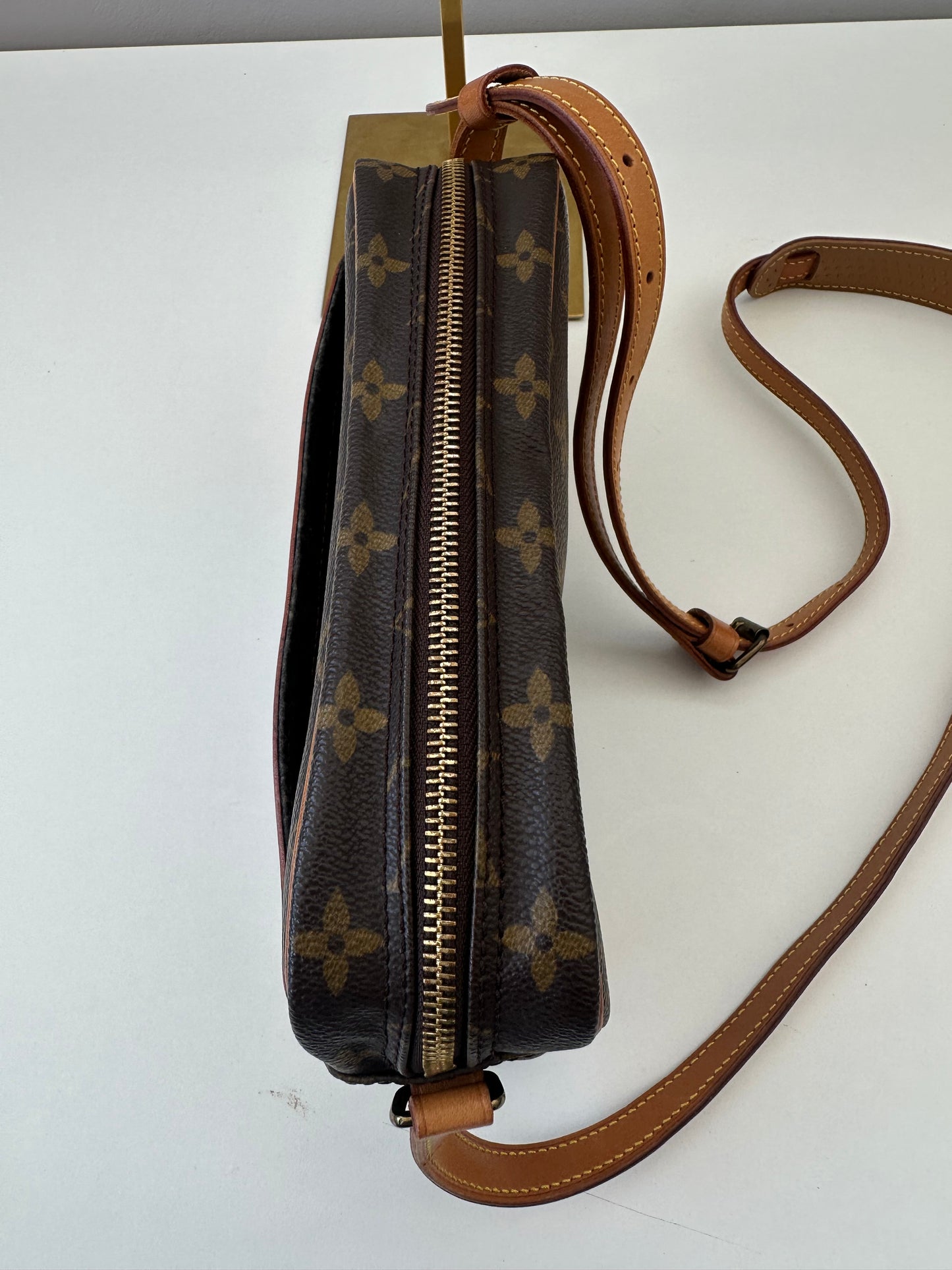 Louis Vuitton Trocadero 24