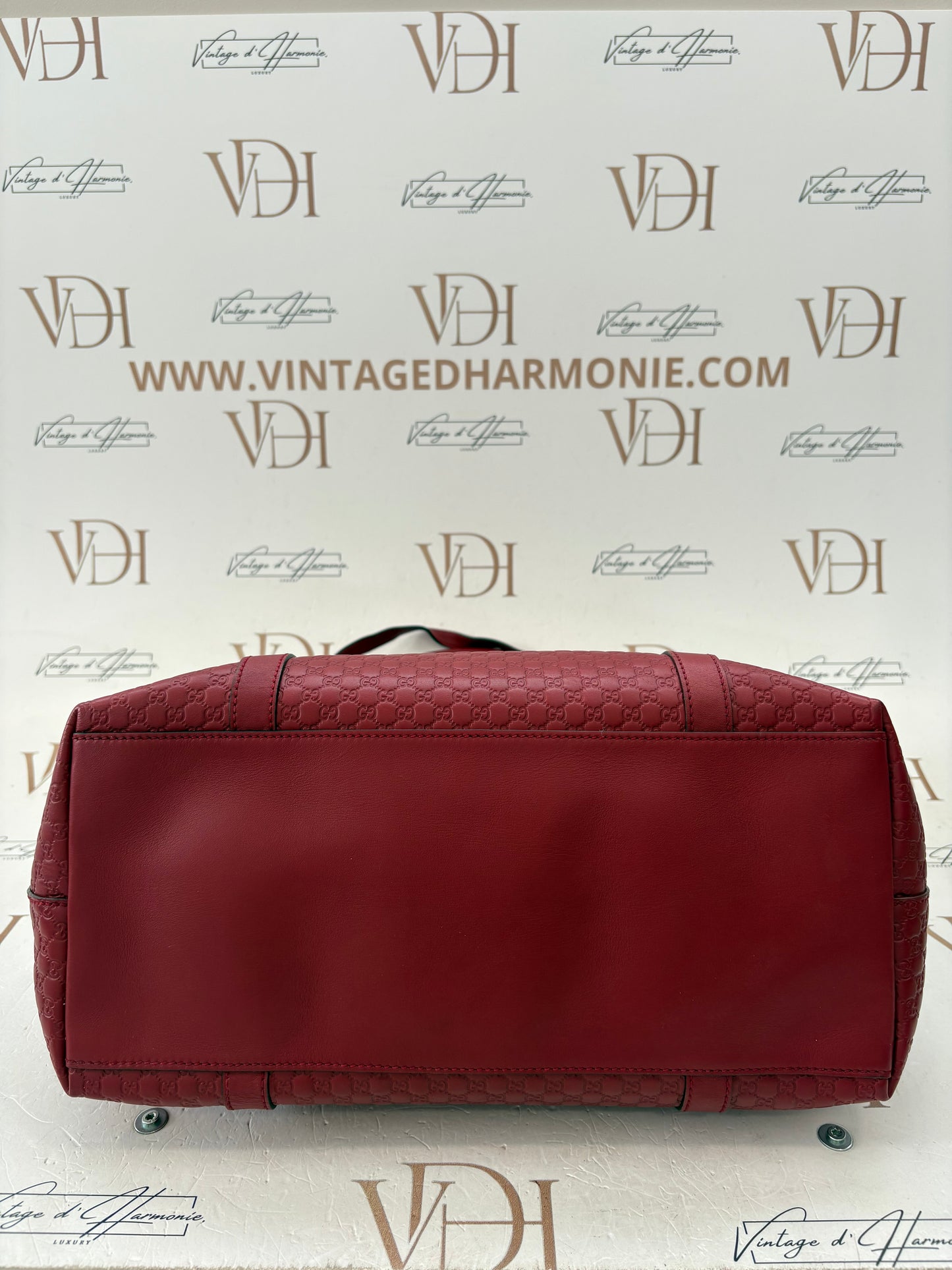 384269 - Gucci