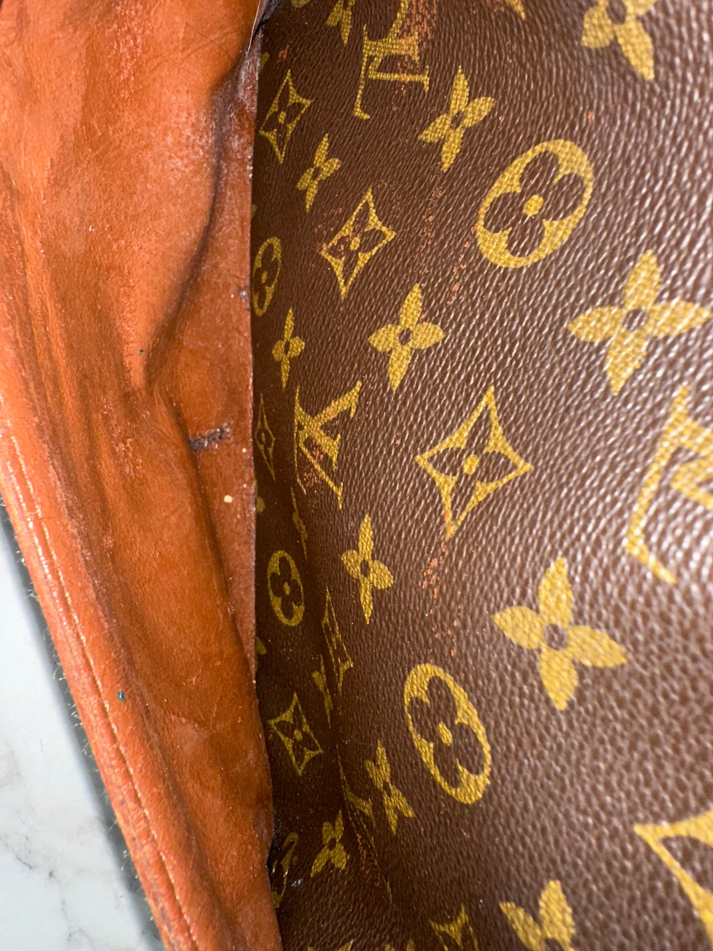 Louis Vuitton Trocadero 27