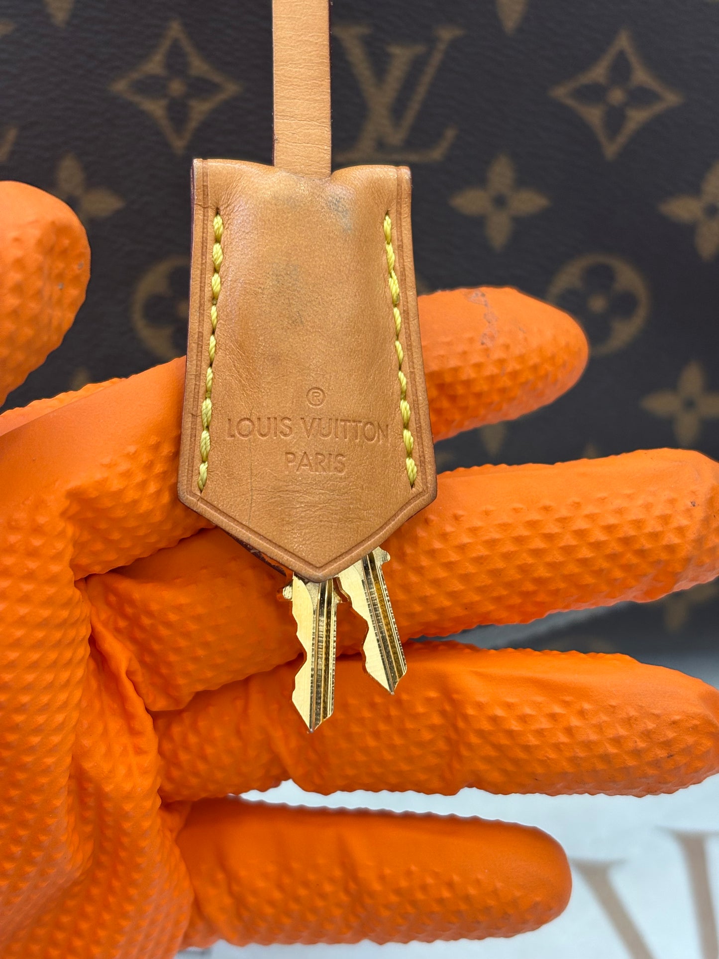 383765 - Louis Vuitton Montaigne GM