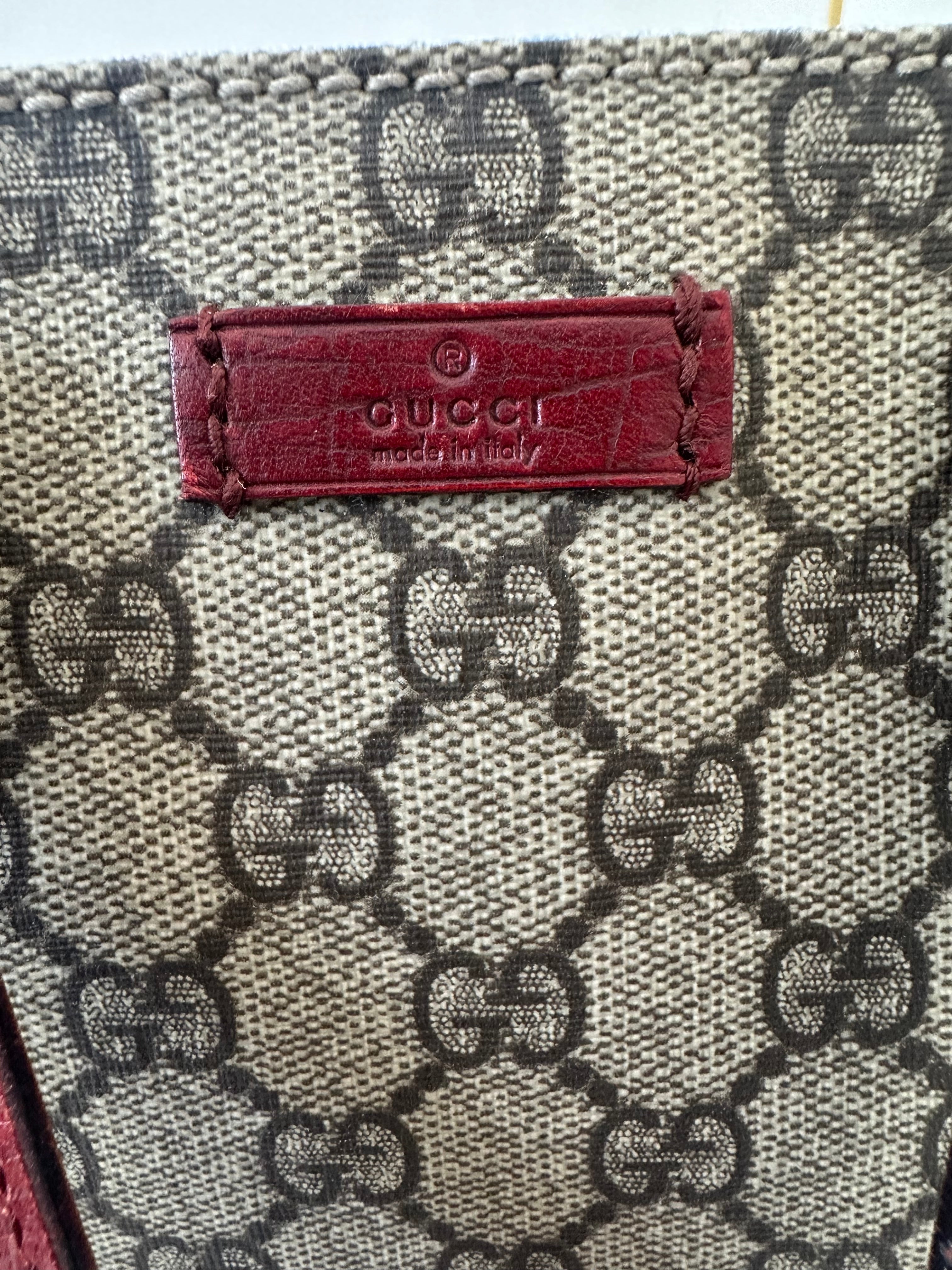 Gucci Supreme