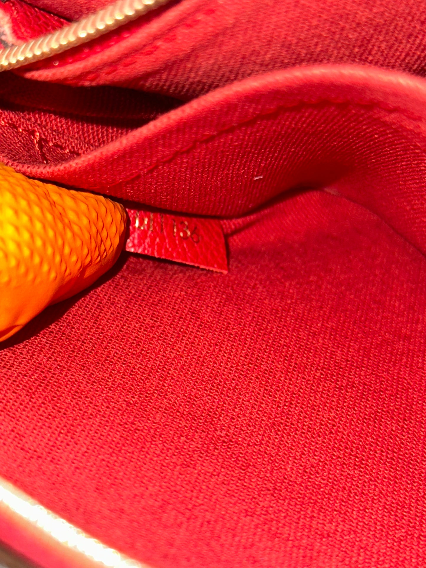 382894 - Louis Vuitton Pallas