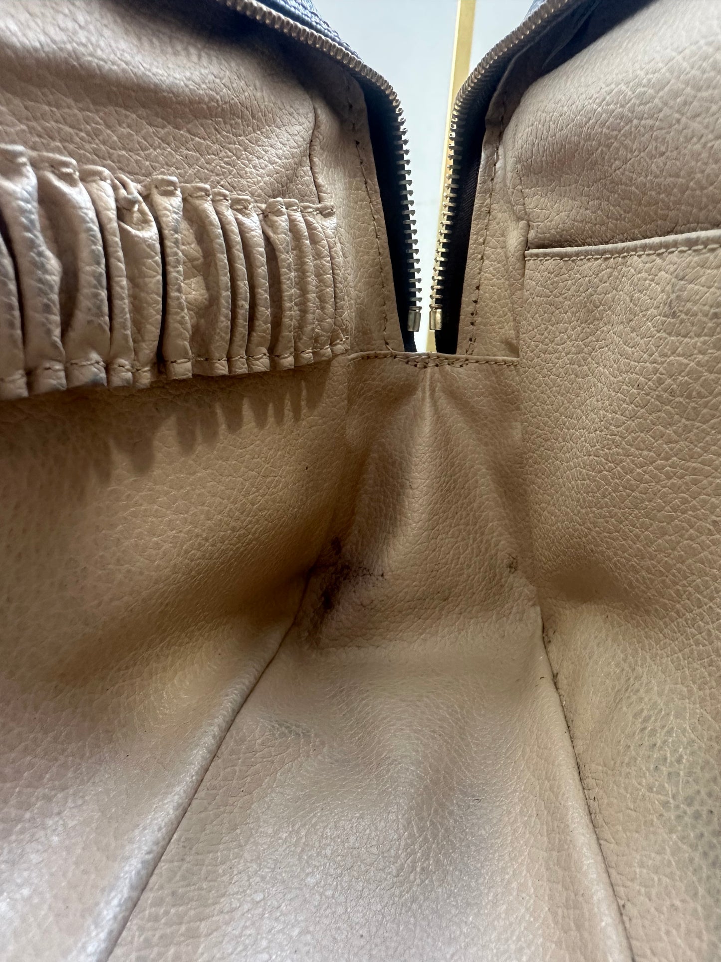 Louis Vuitton Trousse Toilette 28