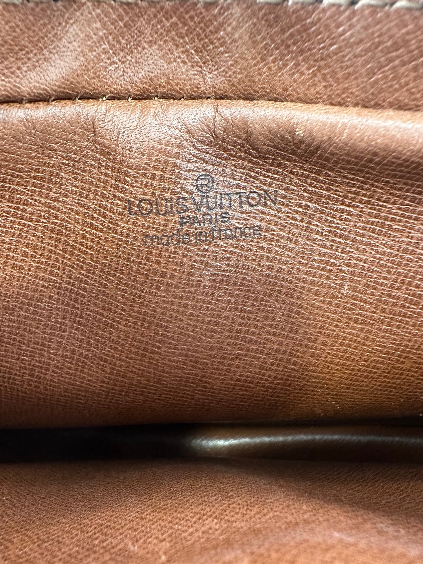 Louis Vuitton Saint German 24