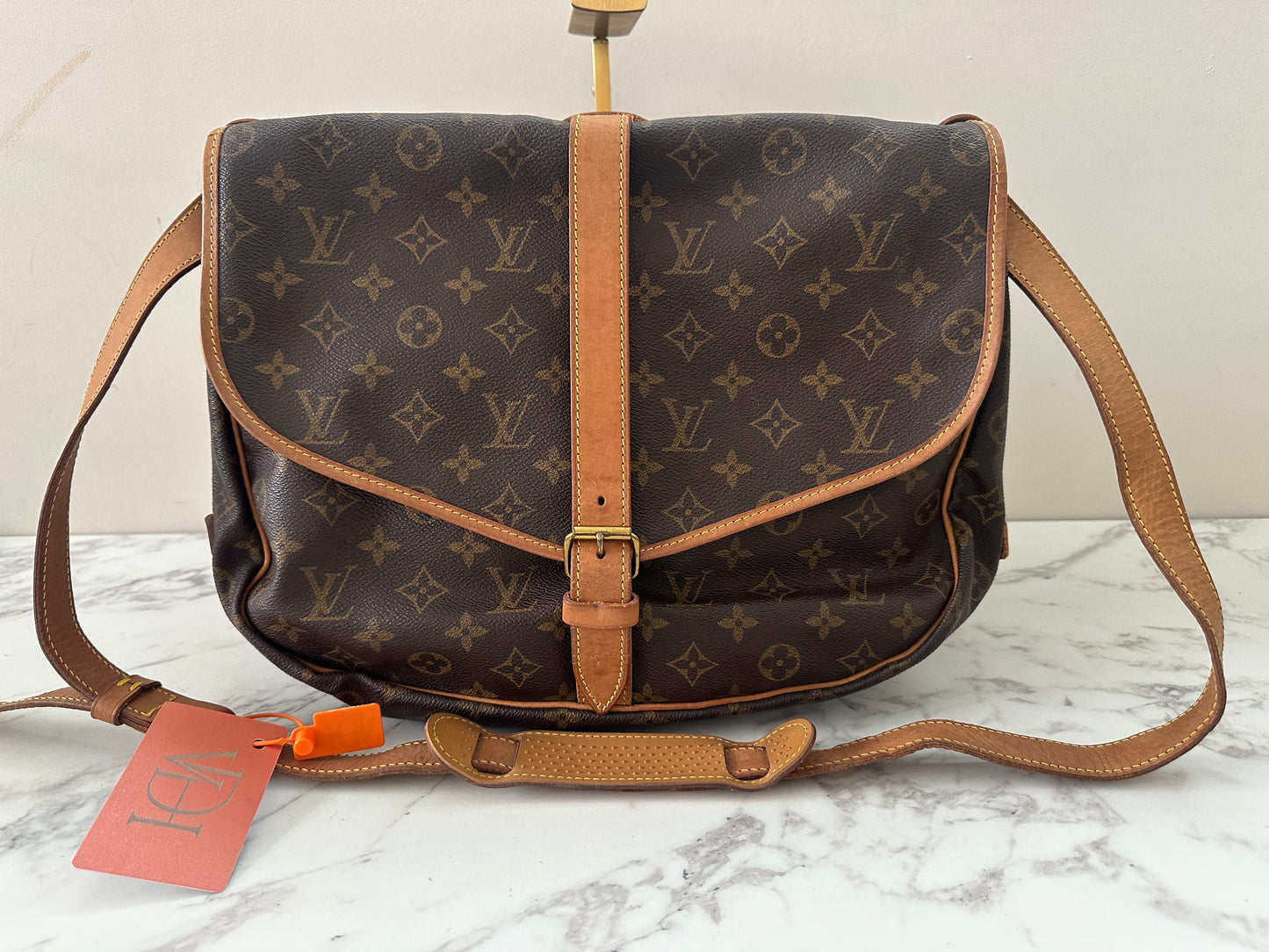 Louis Vuitton Saumur 35