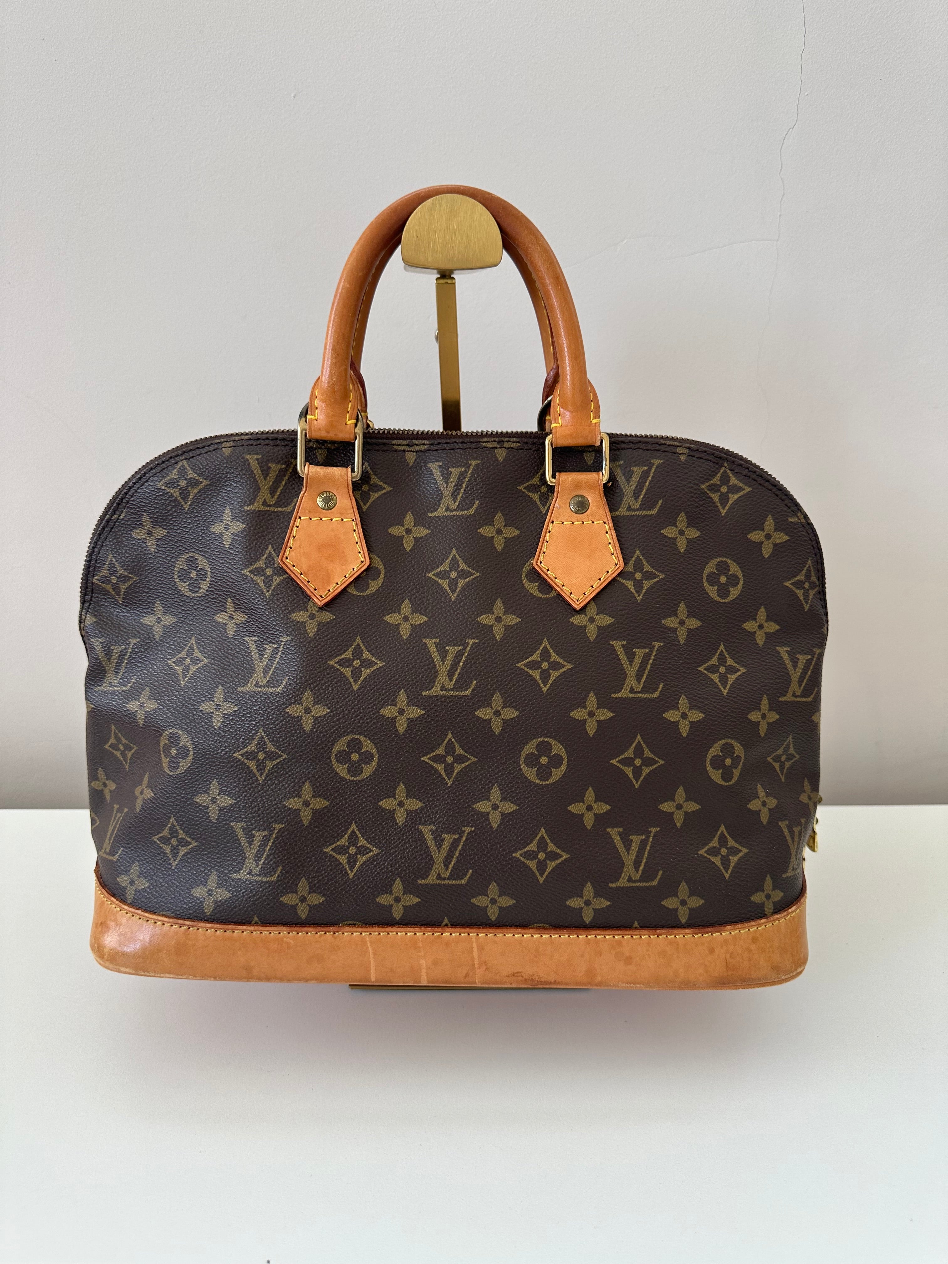Louis Vuitton Alma