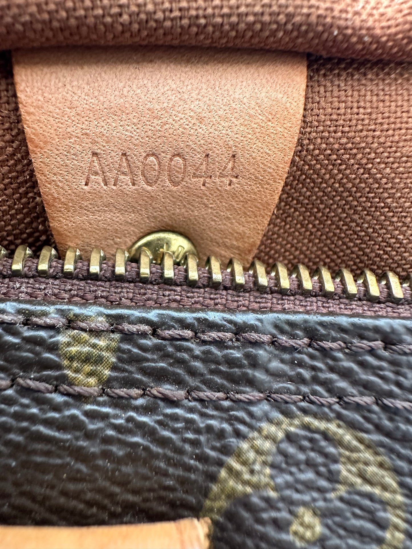 Louis Vuitton Speedy 30
