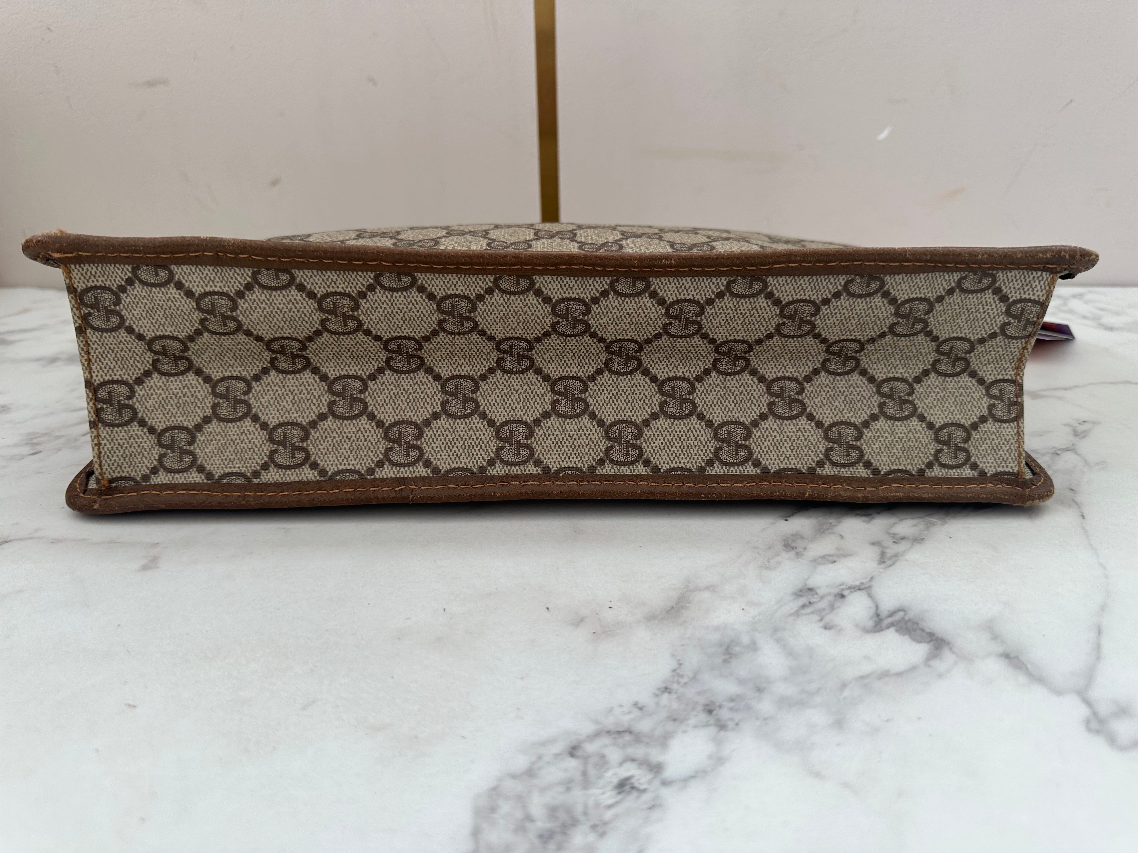 Gucci Pochette Supreme