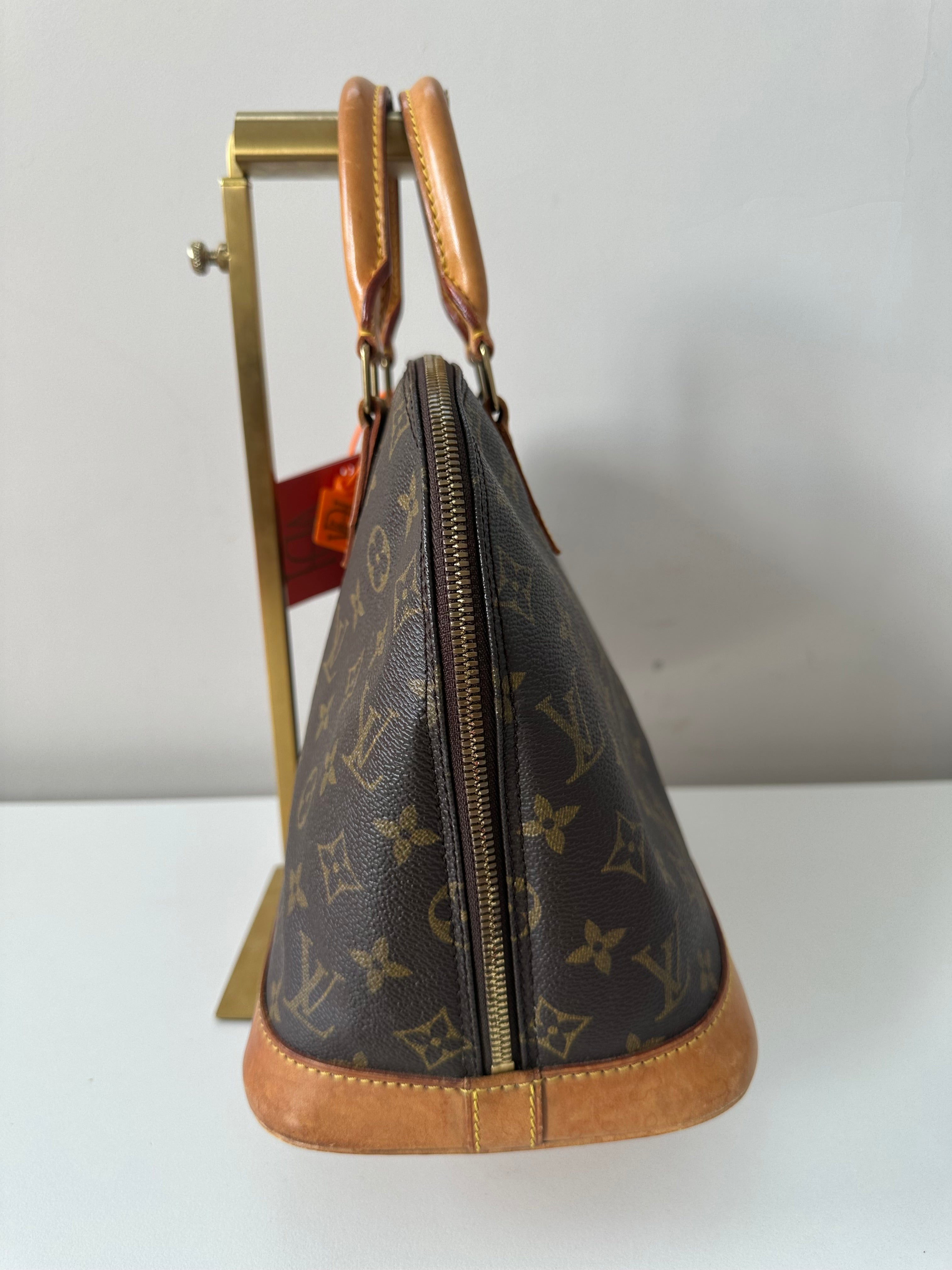 Louis Vuitton Alma