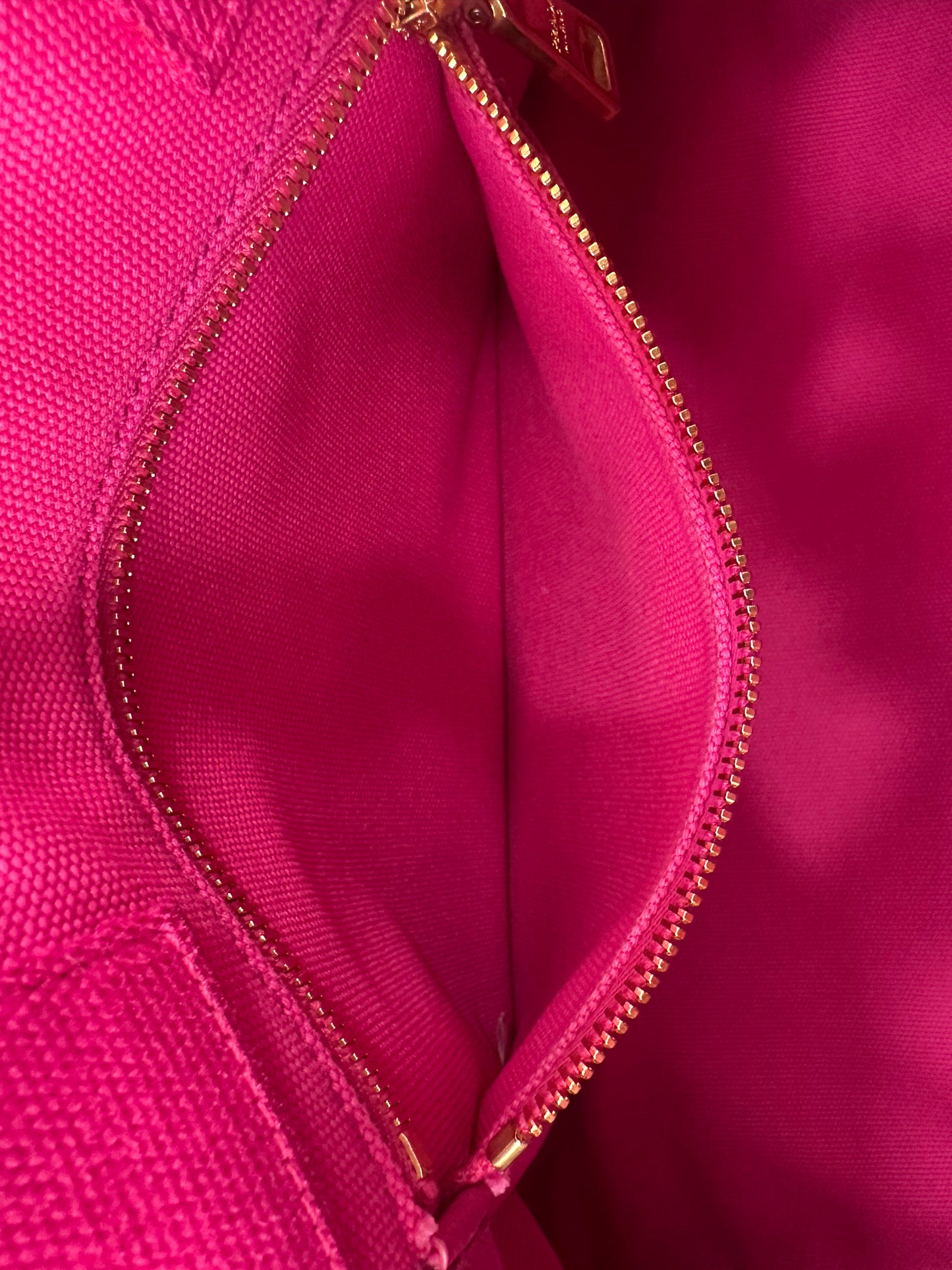Prada Pink Denim Canapa