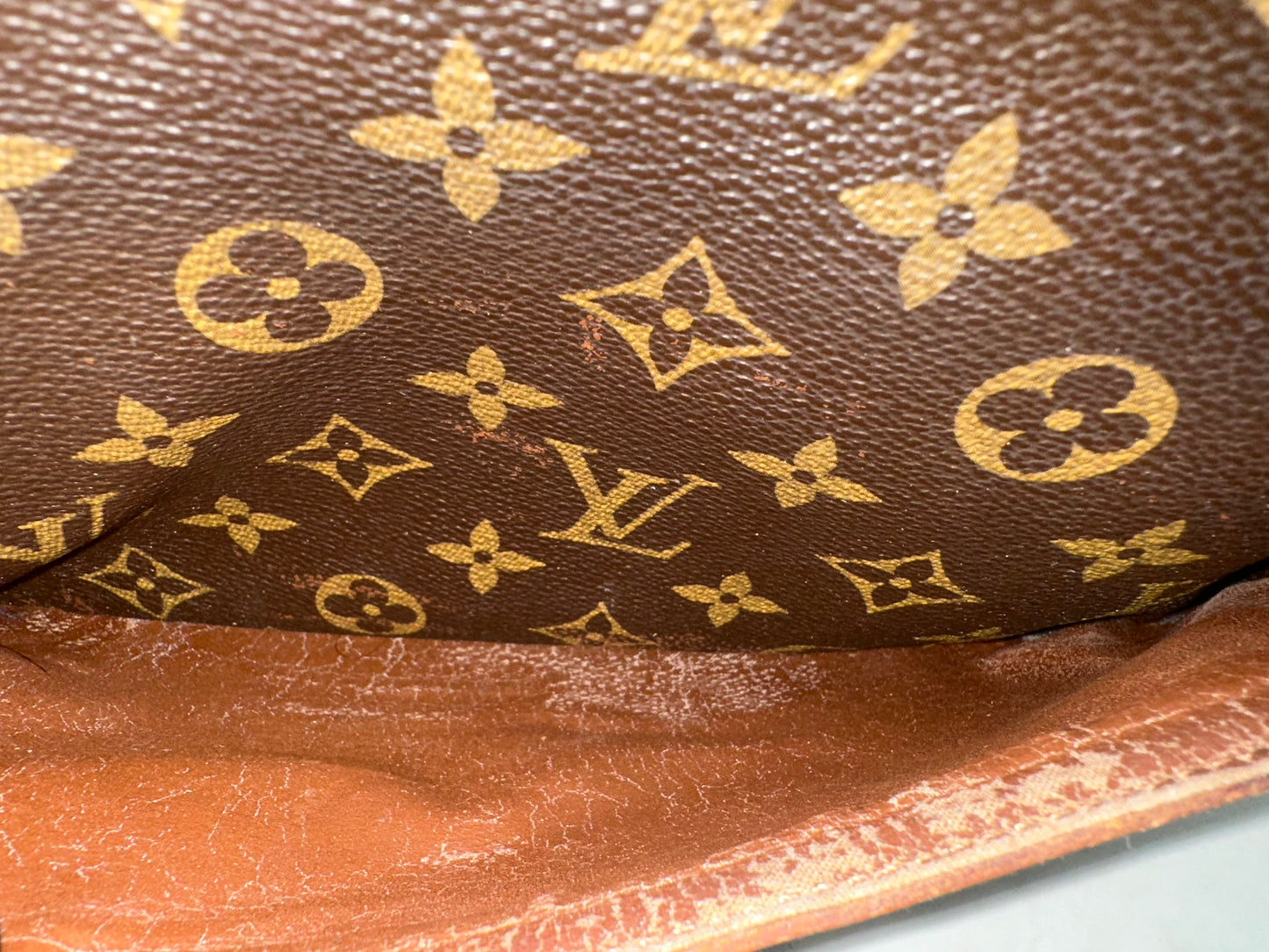 Louis Vuitton Trocadero 27