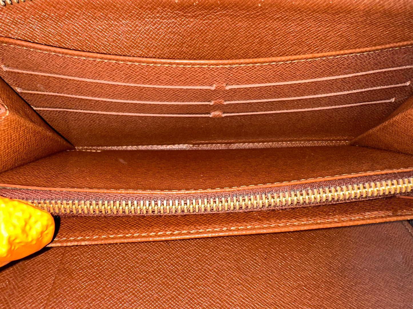 Louis Vuitton Zippy