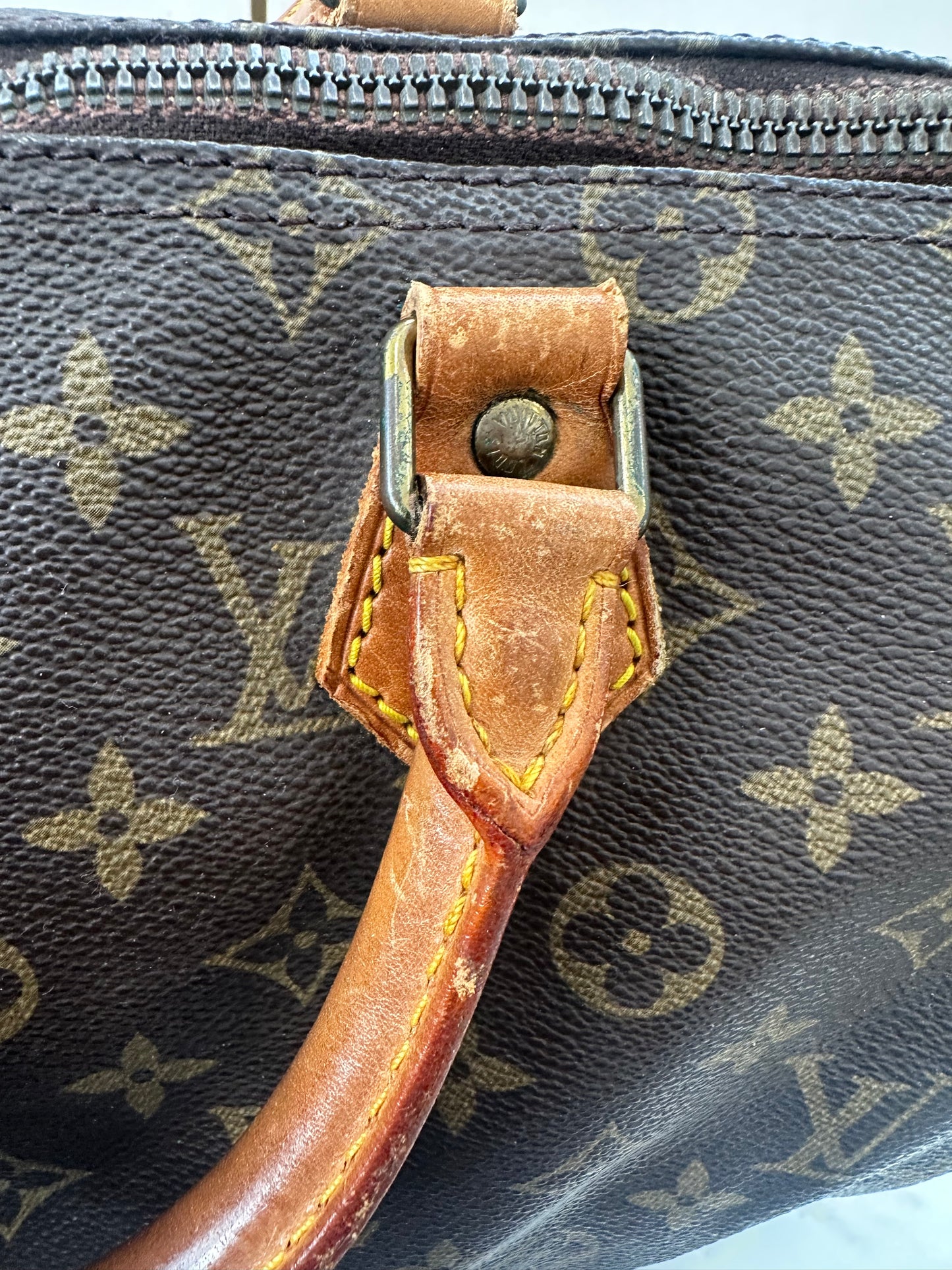 Louis Vuitton Speedy 35