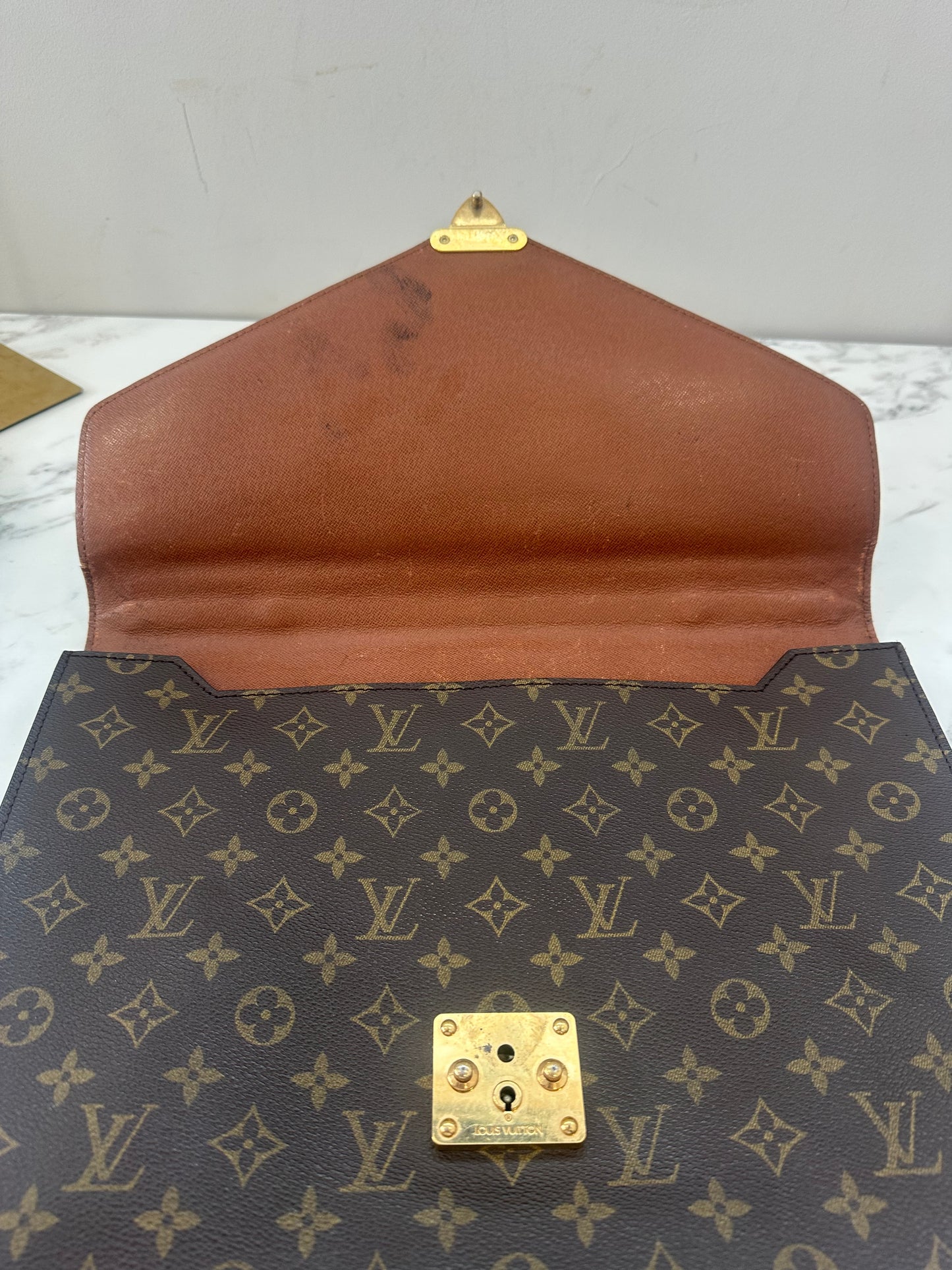 Louis Vuitton Porte Documents Band