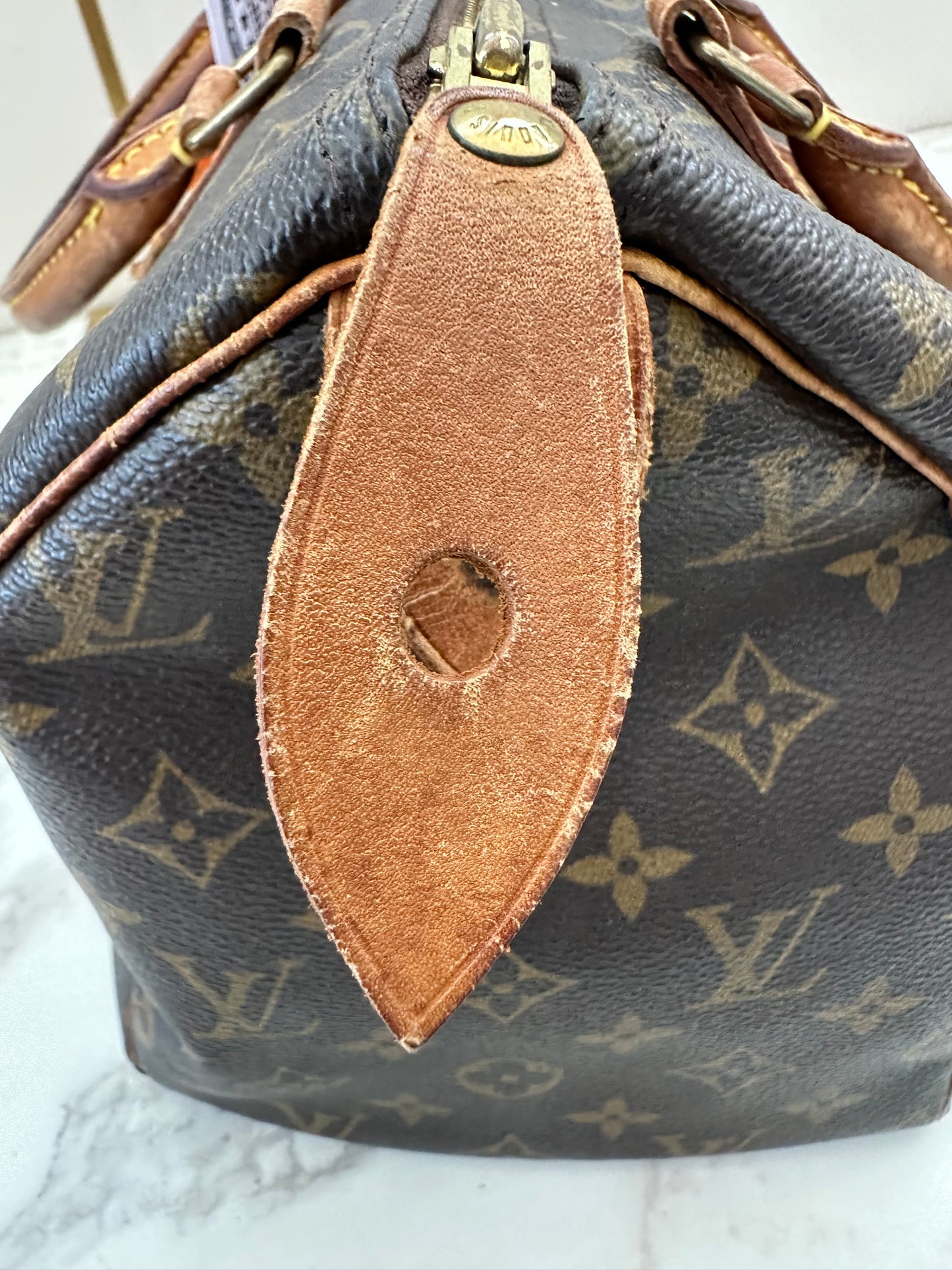 Louis Vuitton Speedy 30