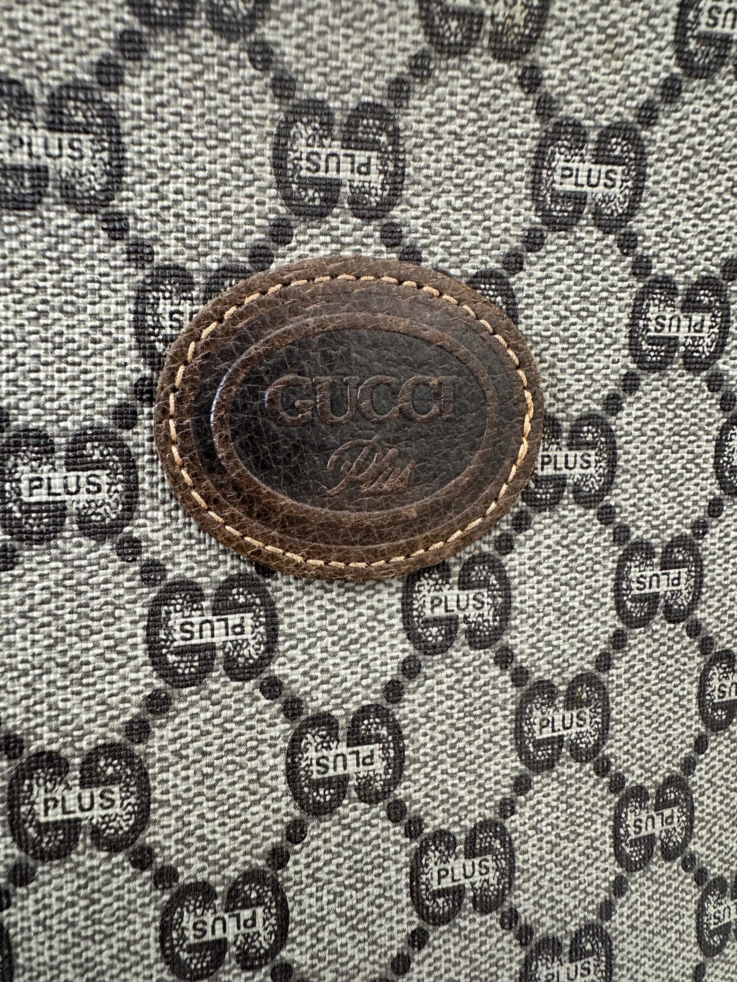 Gucci Pochette GG Plus