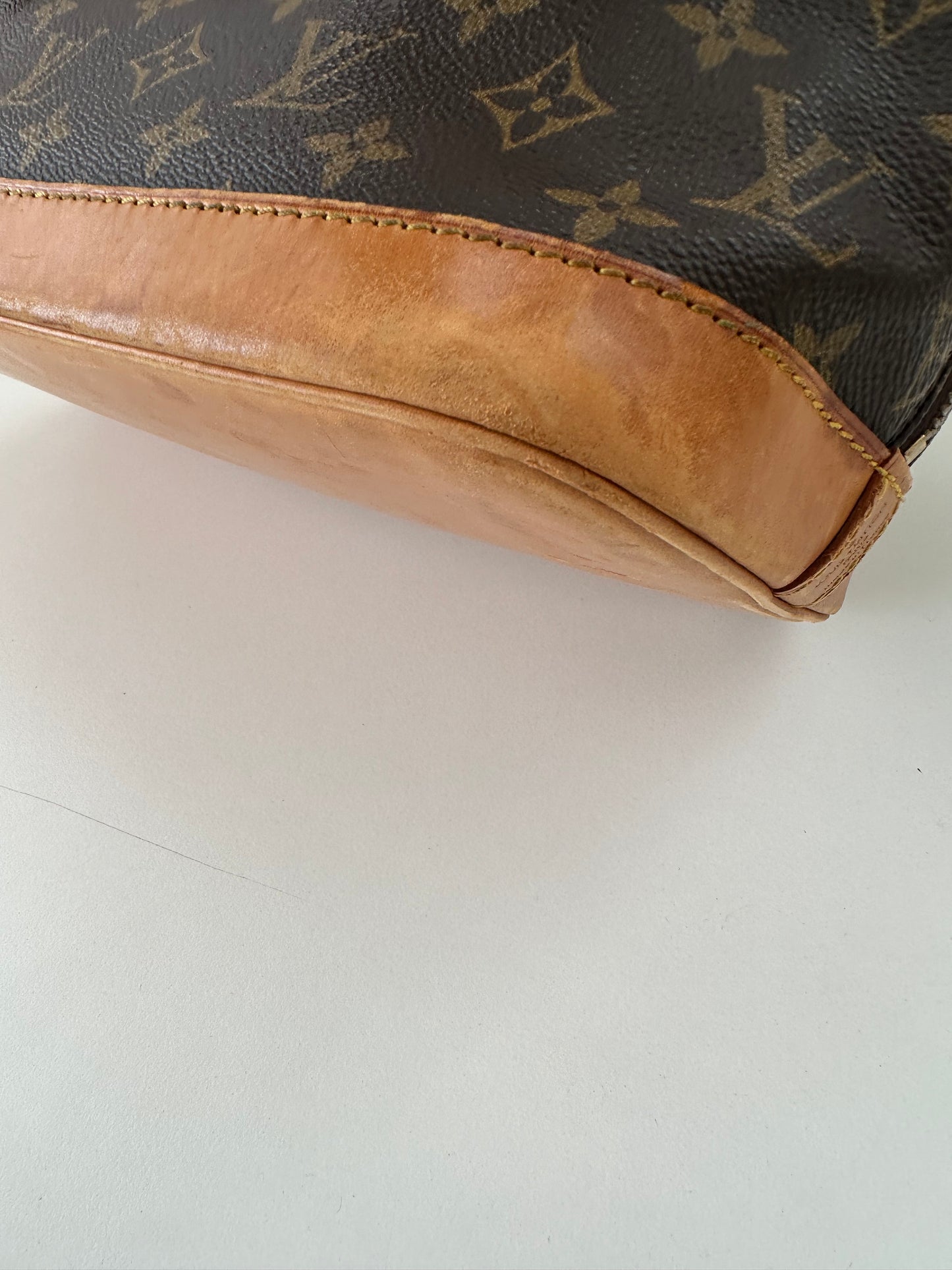 Louis Vuitton Alma