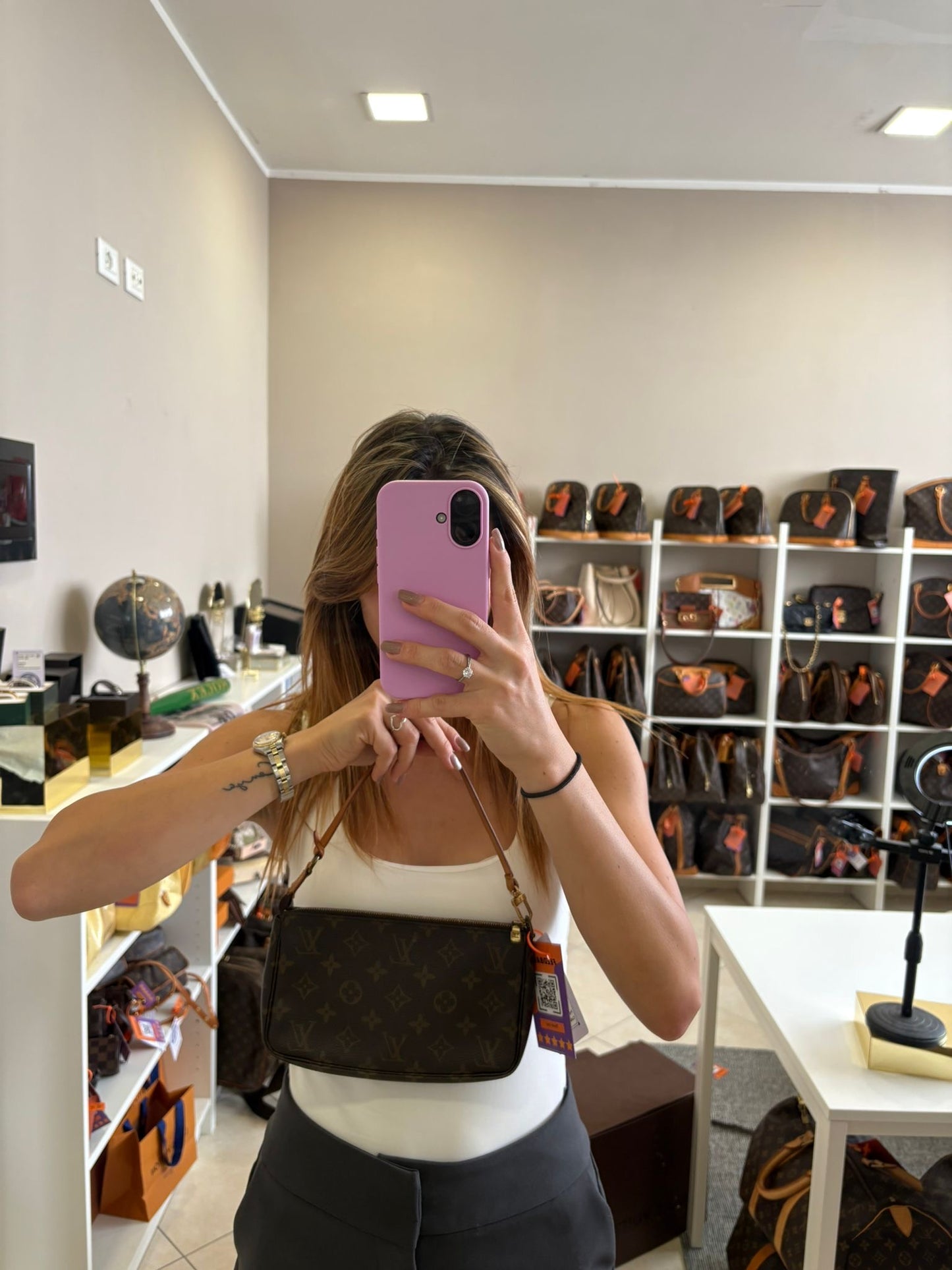 Louis Vuitton Pochette
