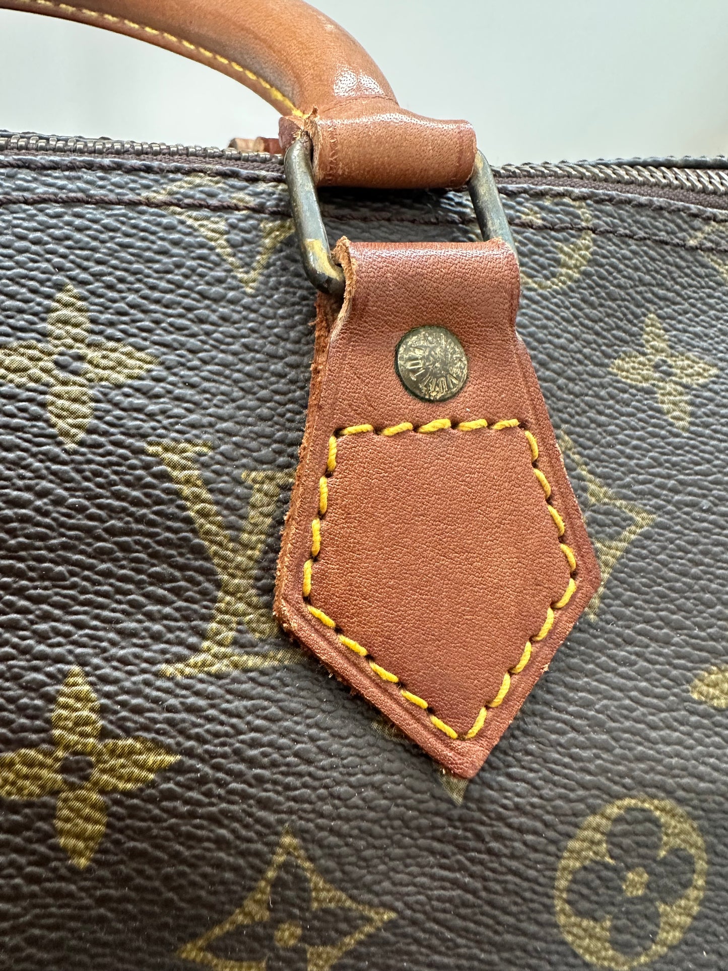 Louis Vuitton Speedy 35
