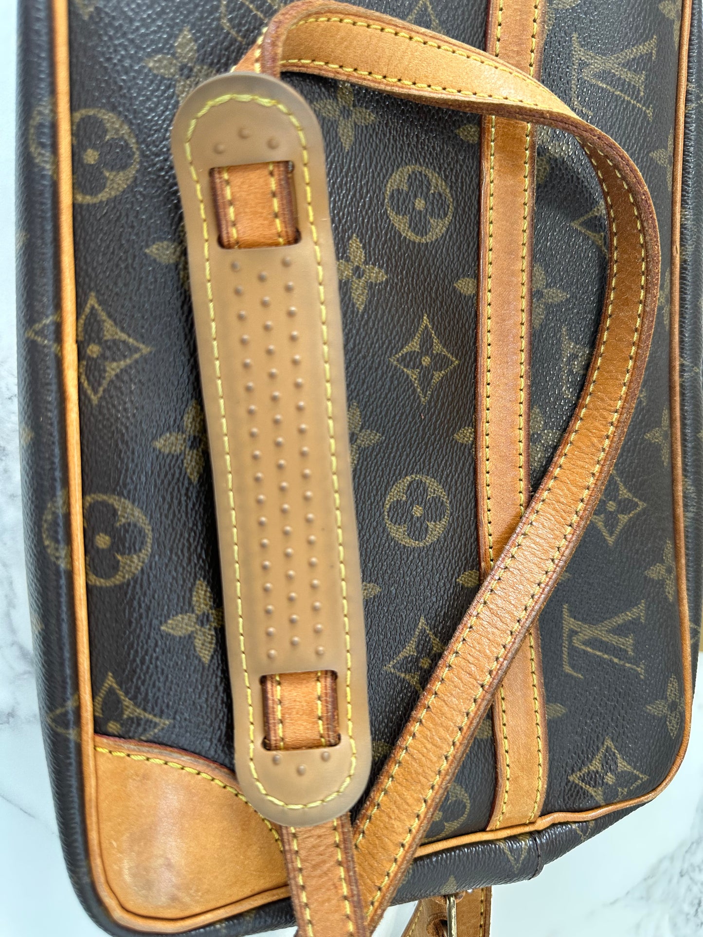 Louis Vuitton Trocadero 27
