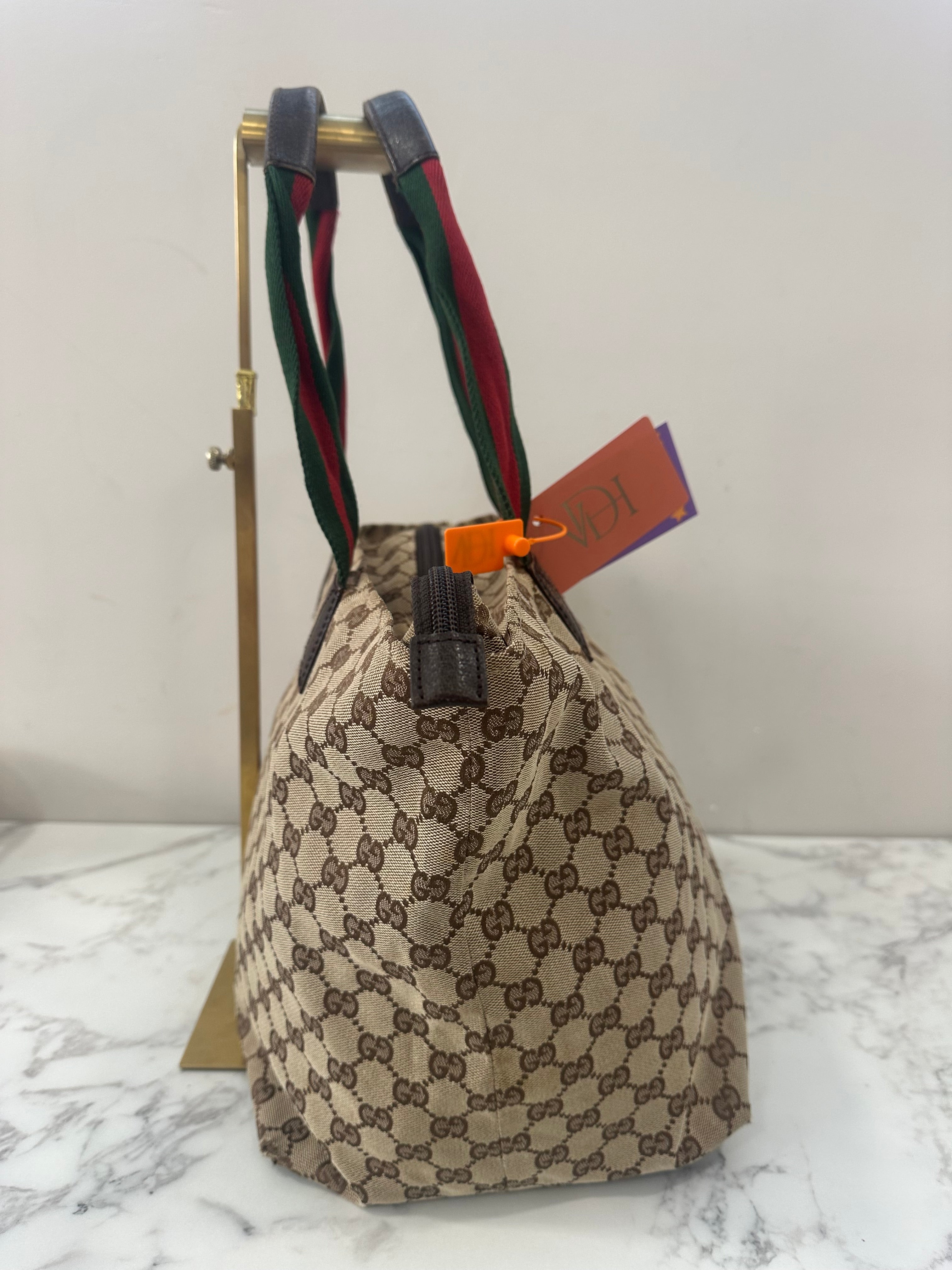 Gucci Beige