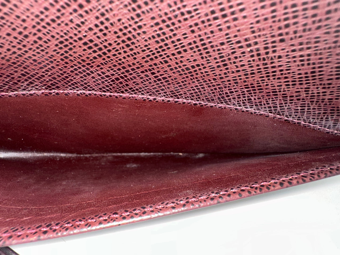 Louis Vuitton Pochette Taiga