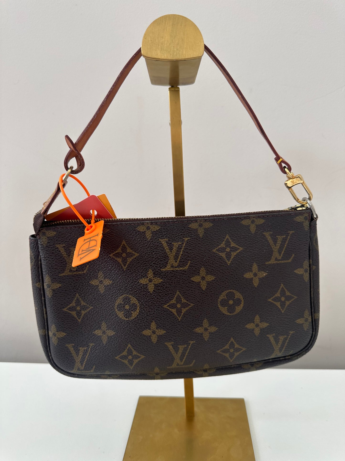 Louis Vuitton Pochette